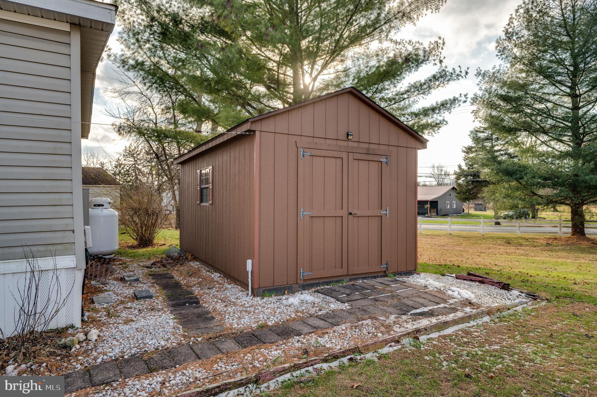 KNOLLWOOD - Residential