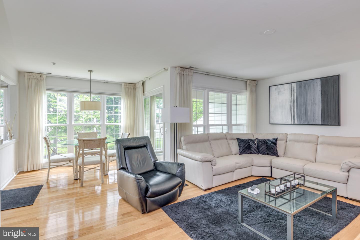 146 ROSEBAY COURT