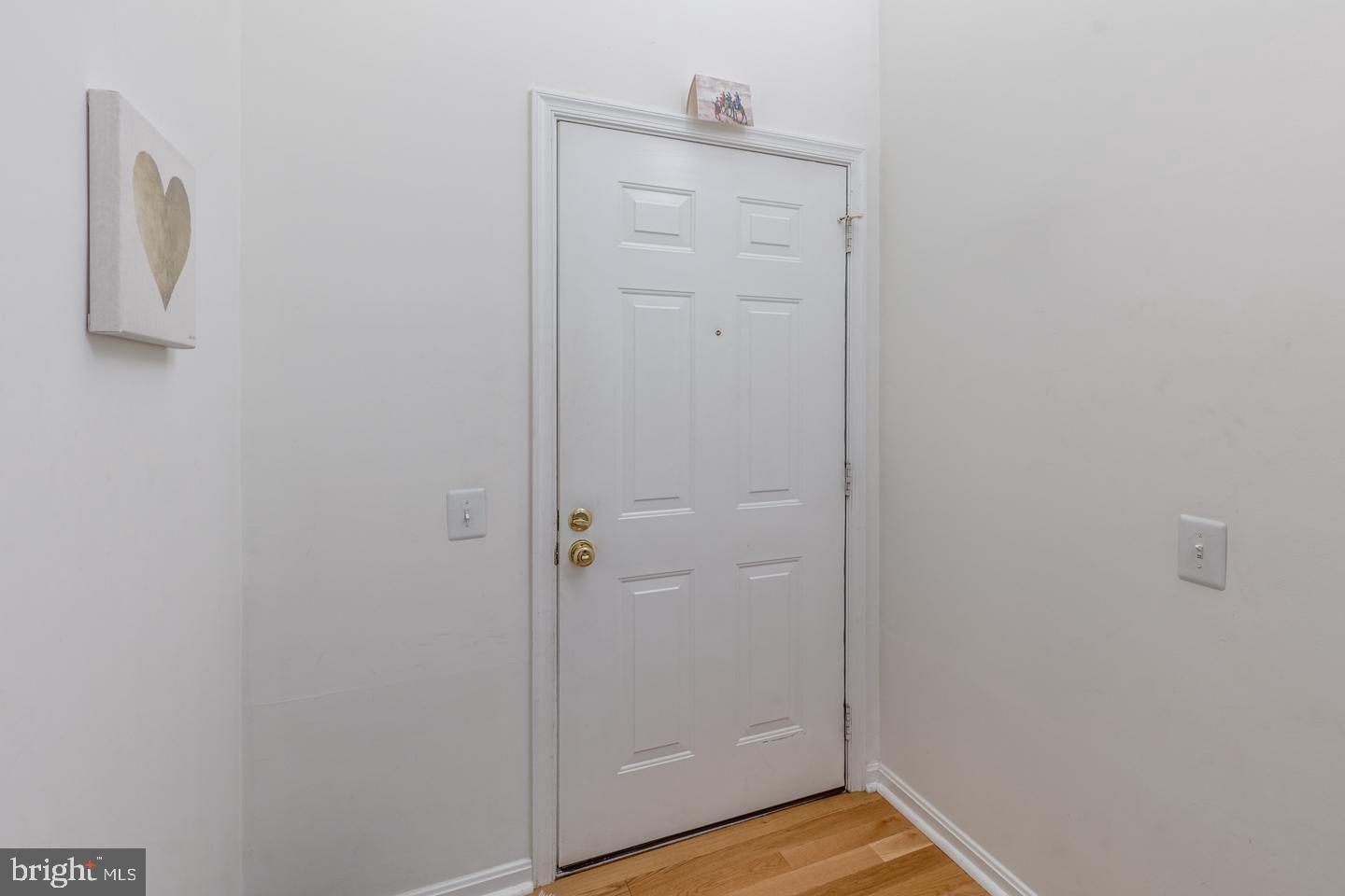 146 ROSEBAY COURT