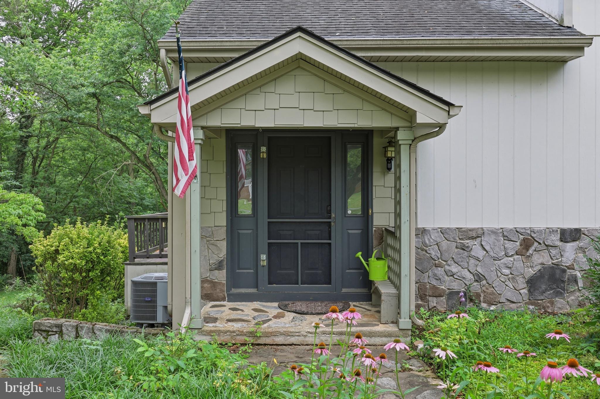 661 PANORAMA DRIVE
