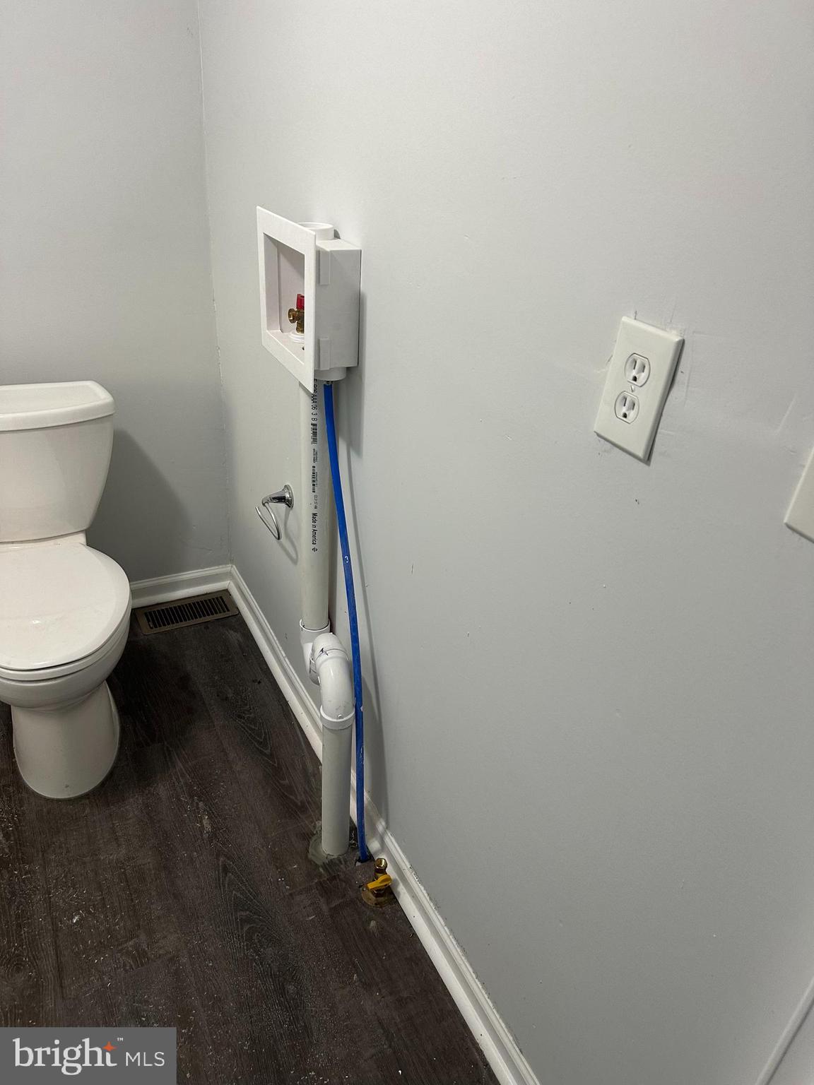 GERMANTOWN - Residential