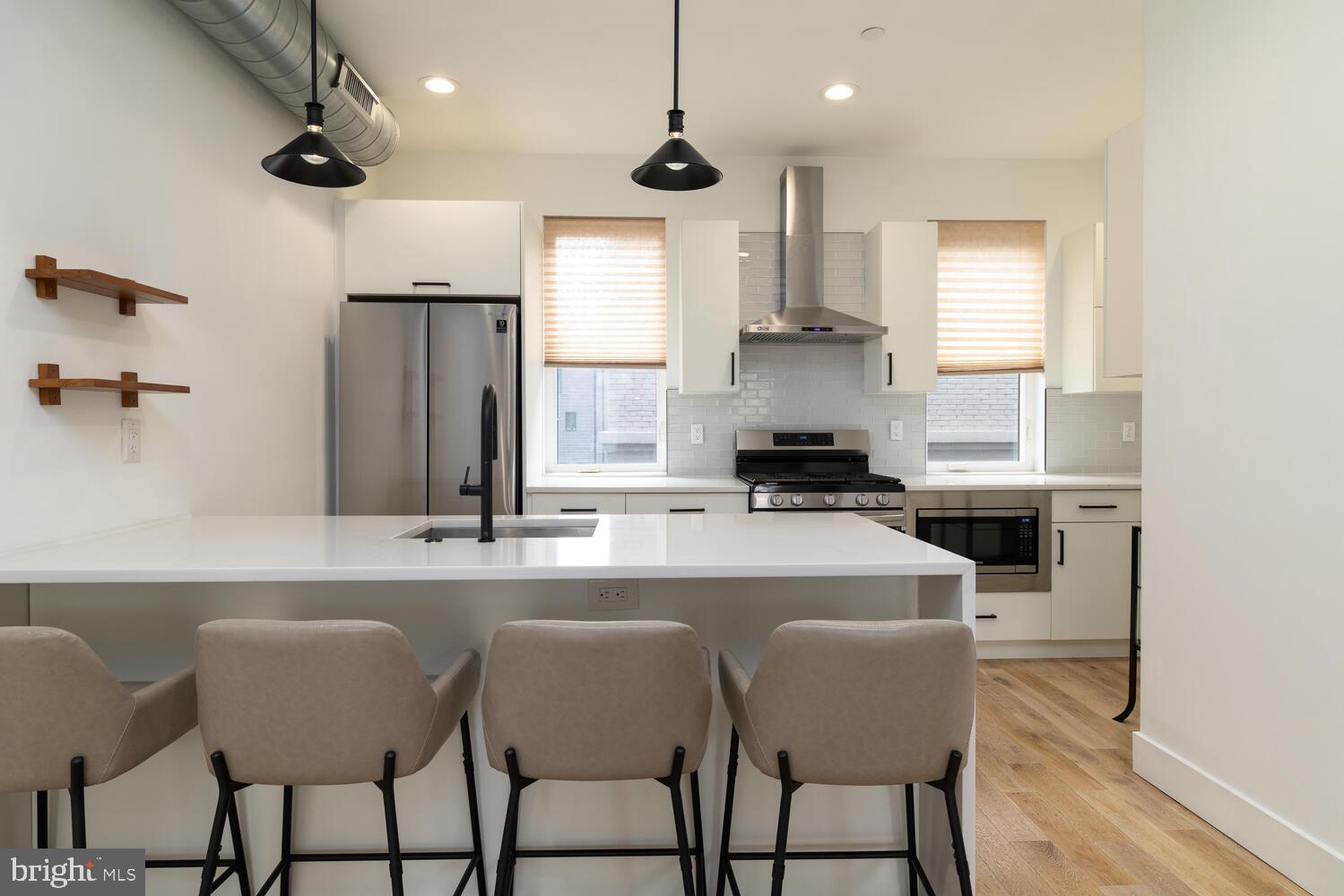 PORT RICHMOND - Residential