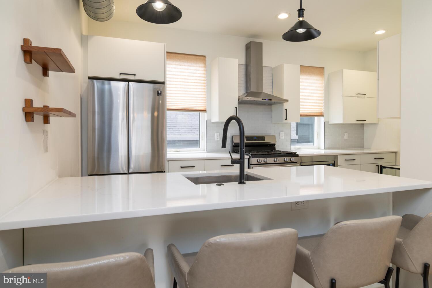 PORT RICHMOND - Residential