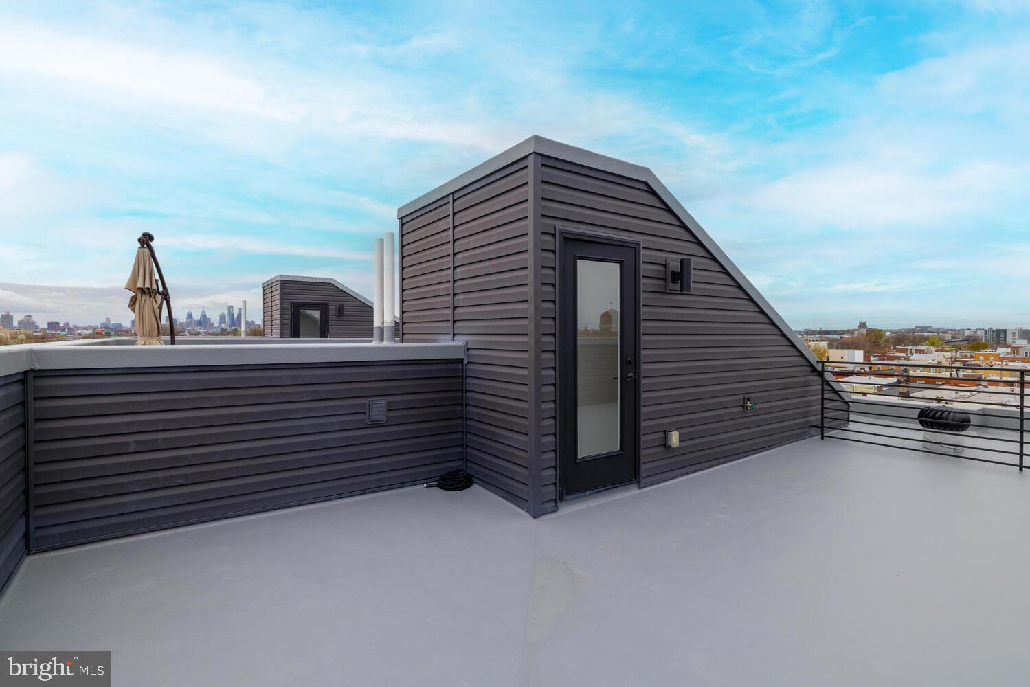 PORT RICHMOND - Residential