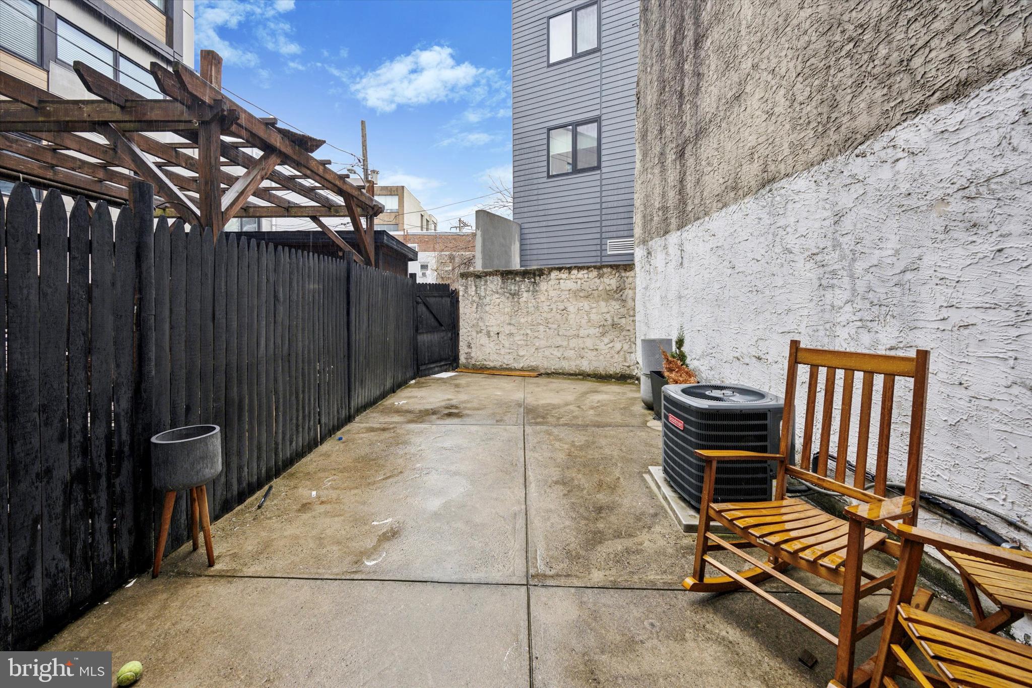 FISHTOWN - Residential Lease