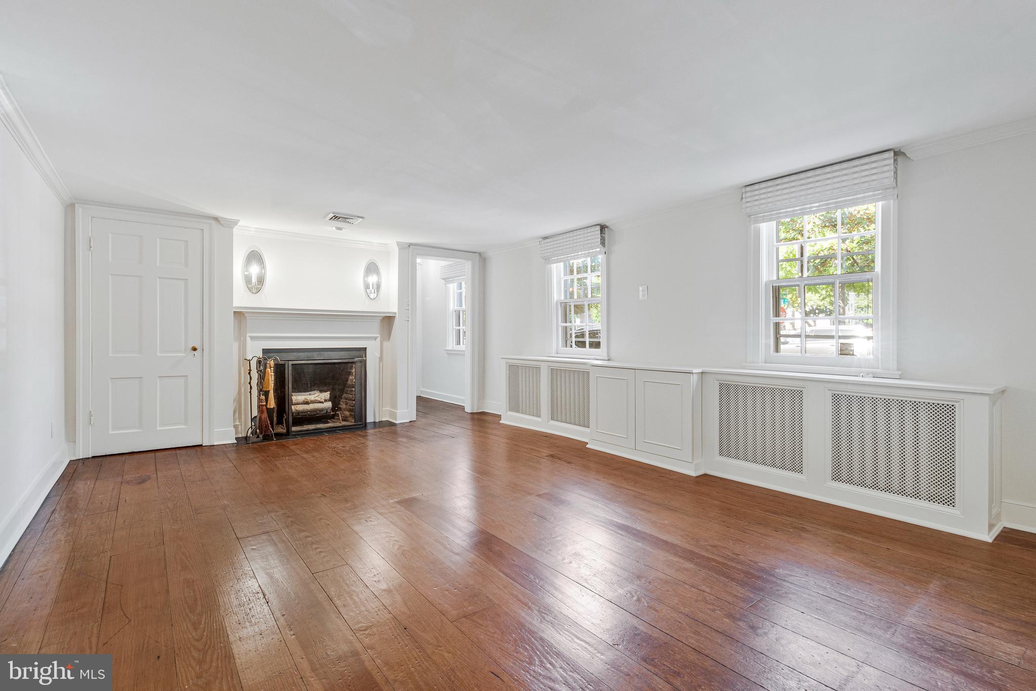 OLD TOWN ALEXANDRIA - Residential Lease