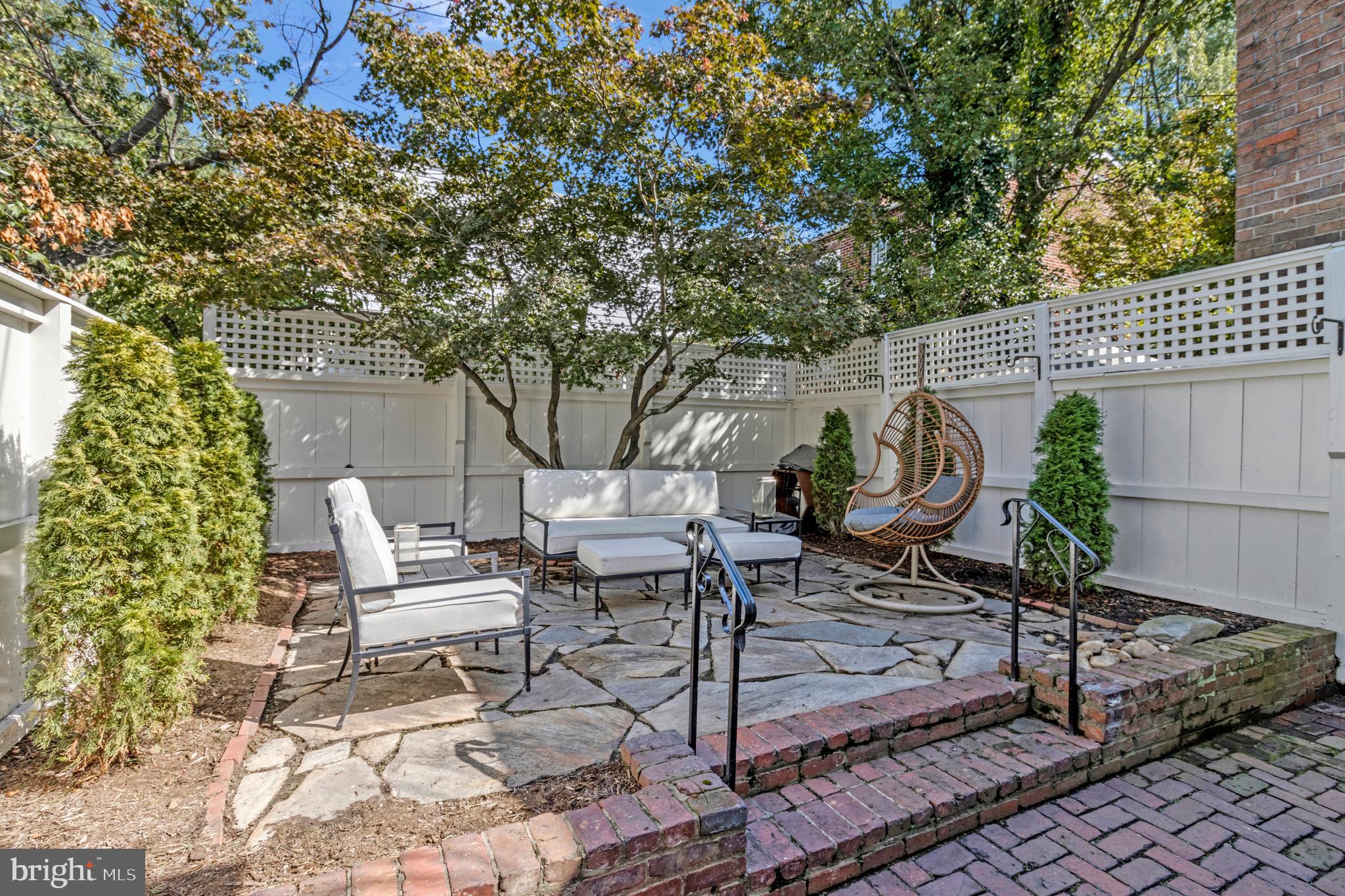 OLD TOWN ALEXANDRIA - Residential Lease