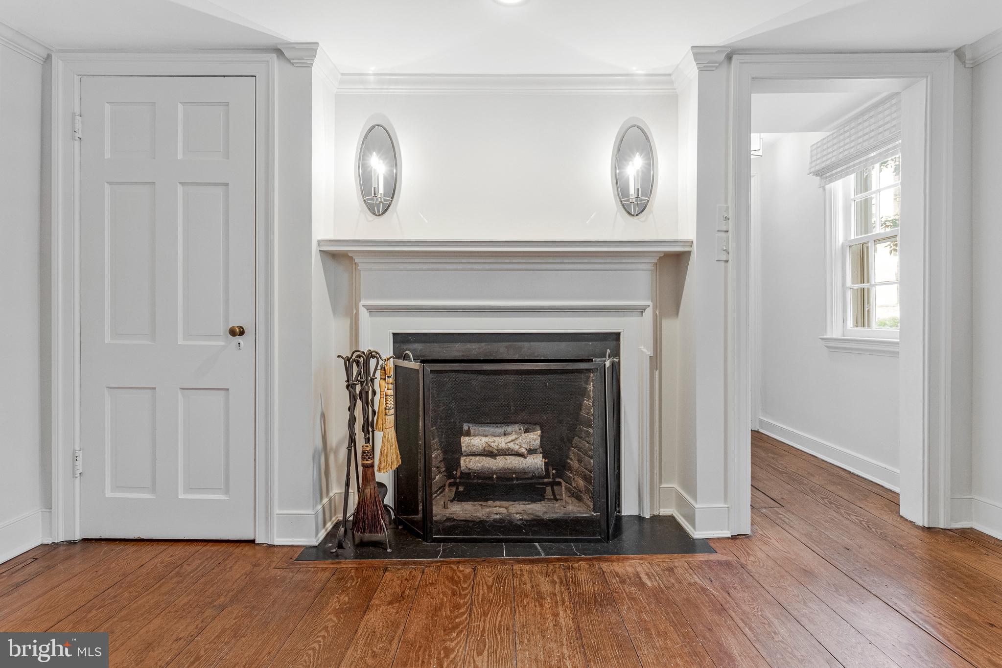 OLD TOWN ALEXANDRIA - Residential Lease