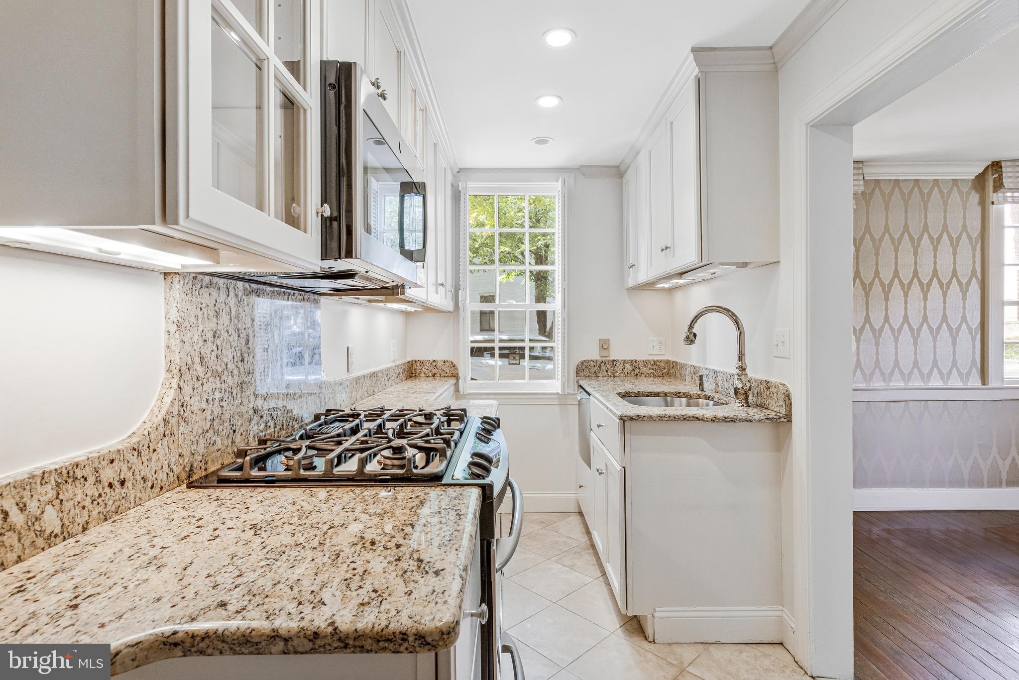 OLD TOWN ALEXANDRIA - Residential Lease