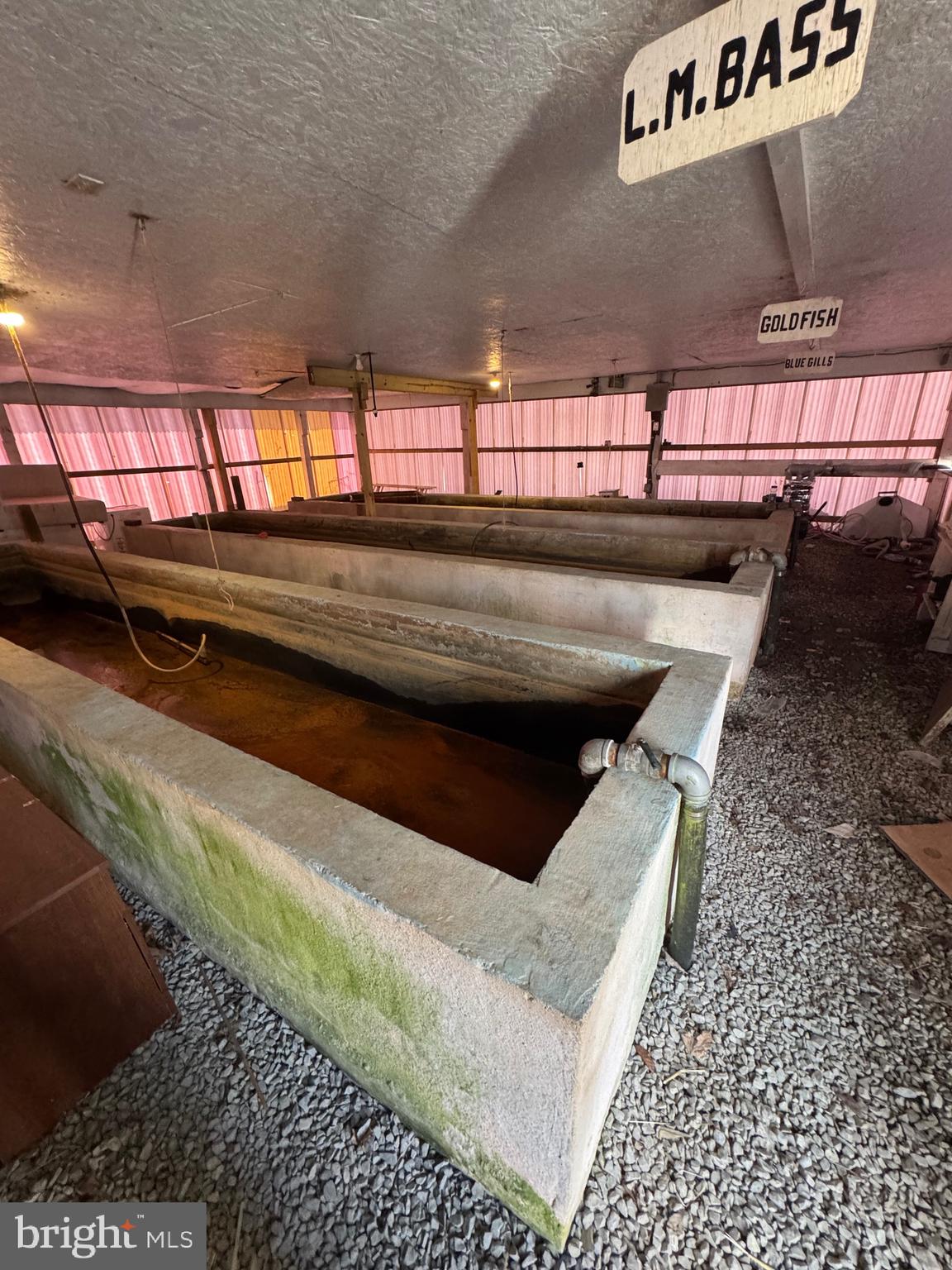 INWOOD - Commercial Sale