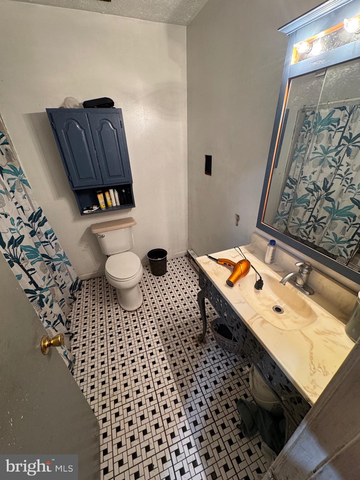 INWOOD - Commercial Sale