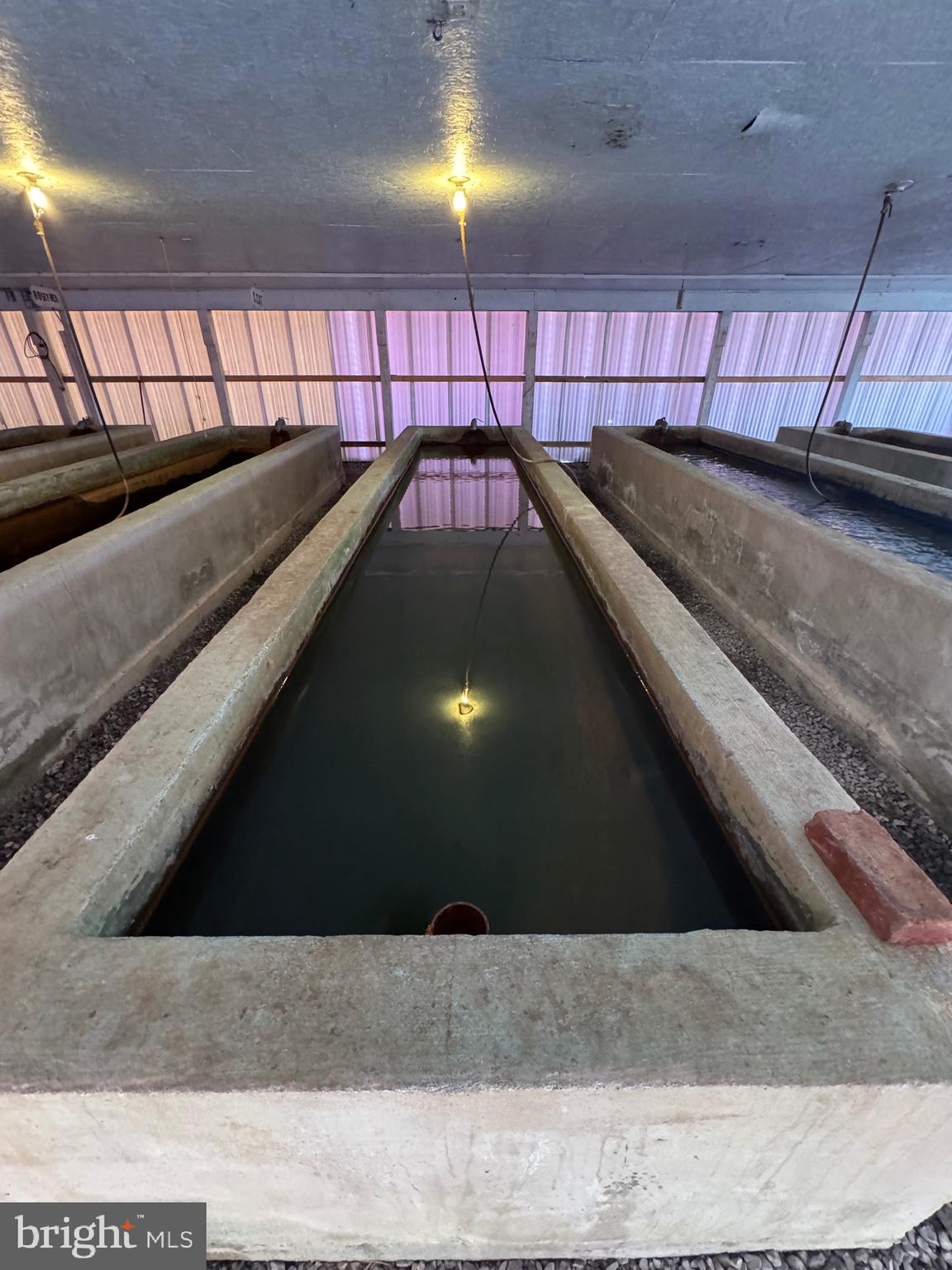 INWOOD - Commercial Sale