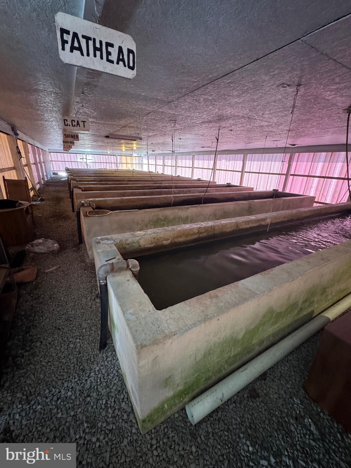 INWOOD - Commercial Sale