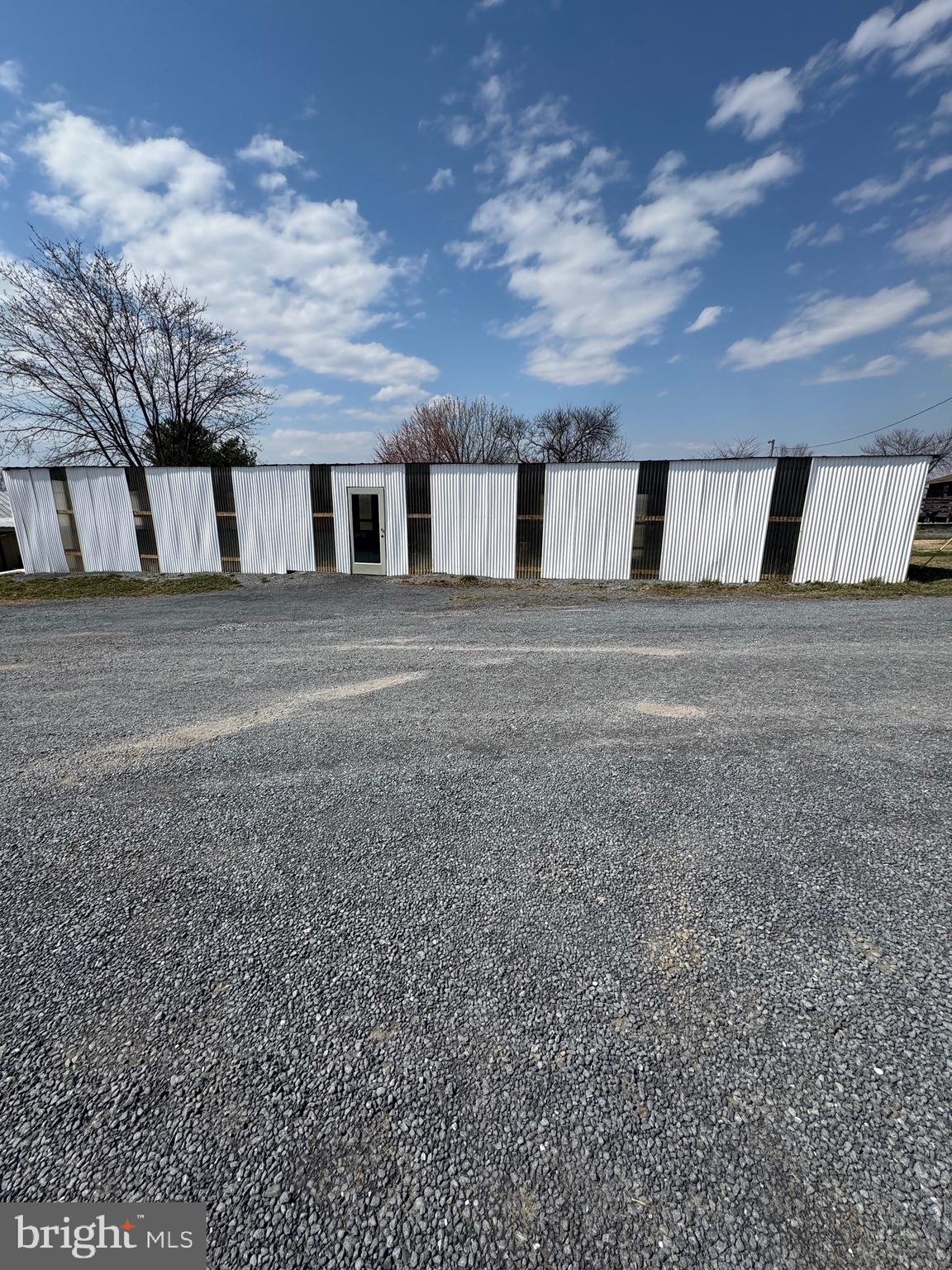 INWOOD - Commercial Sale