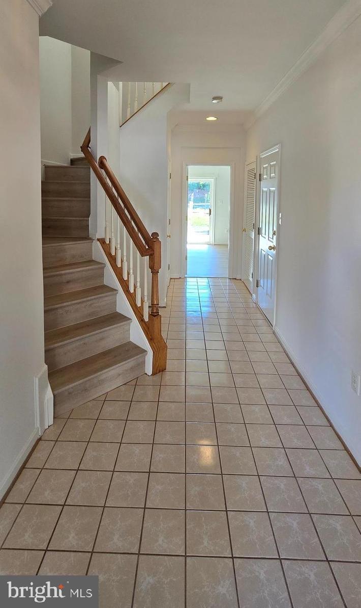 POTOMAC LAKES - Residential Lease