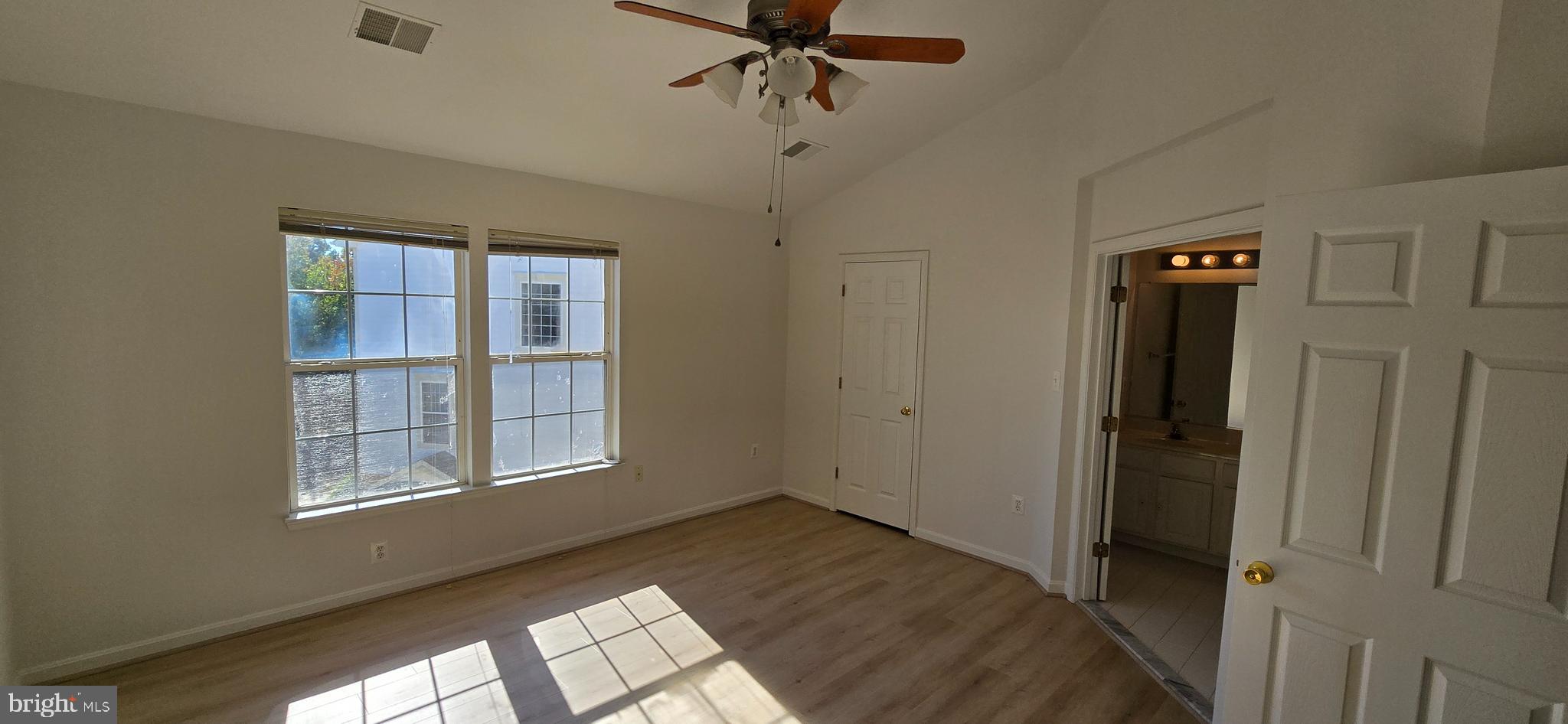 POTOMAC LAKES - Residential Lease