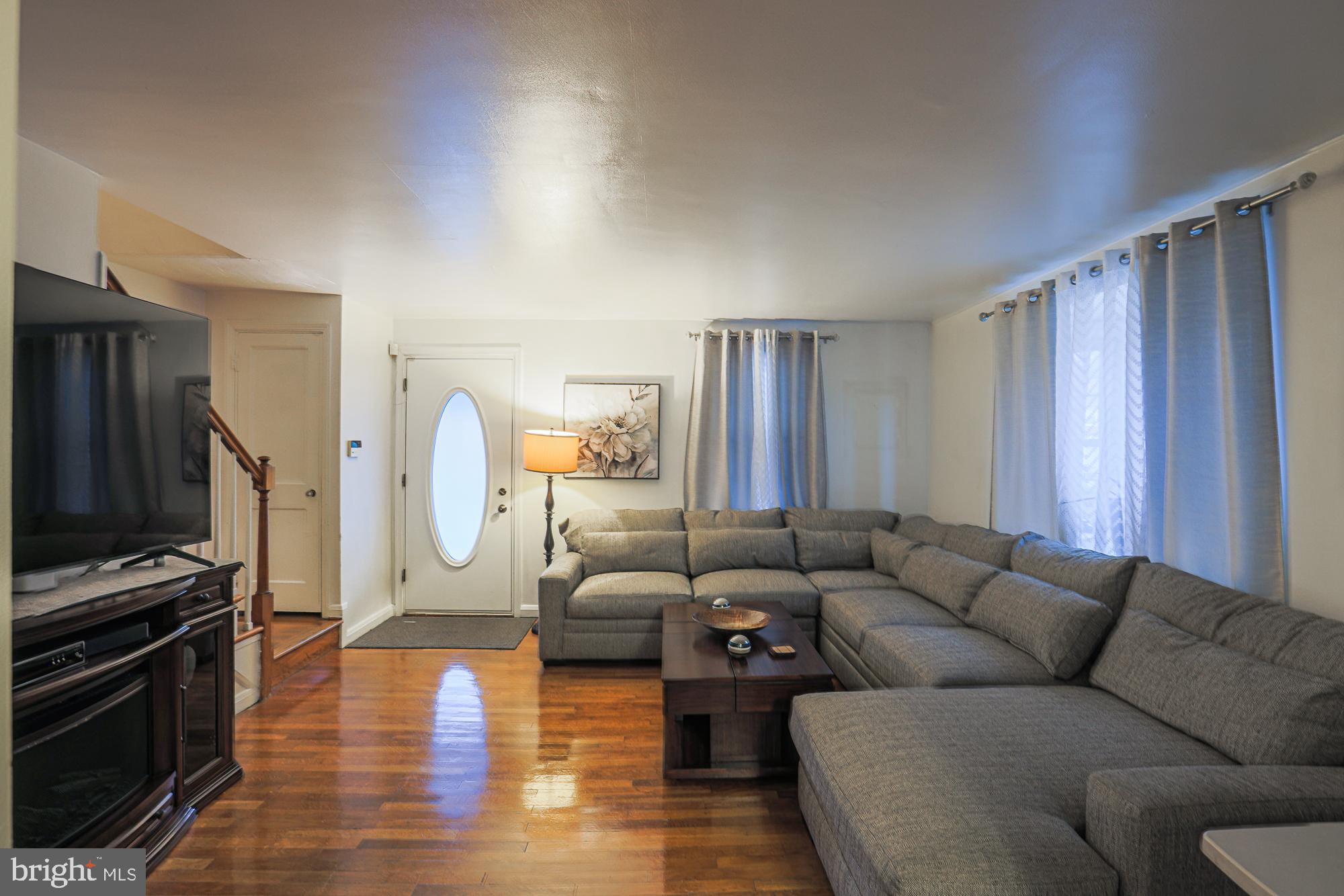 IDLEWOOD - Residential