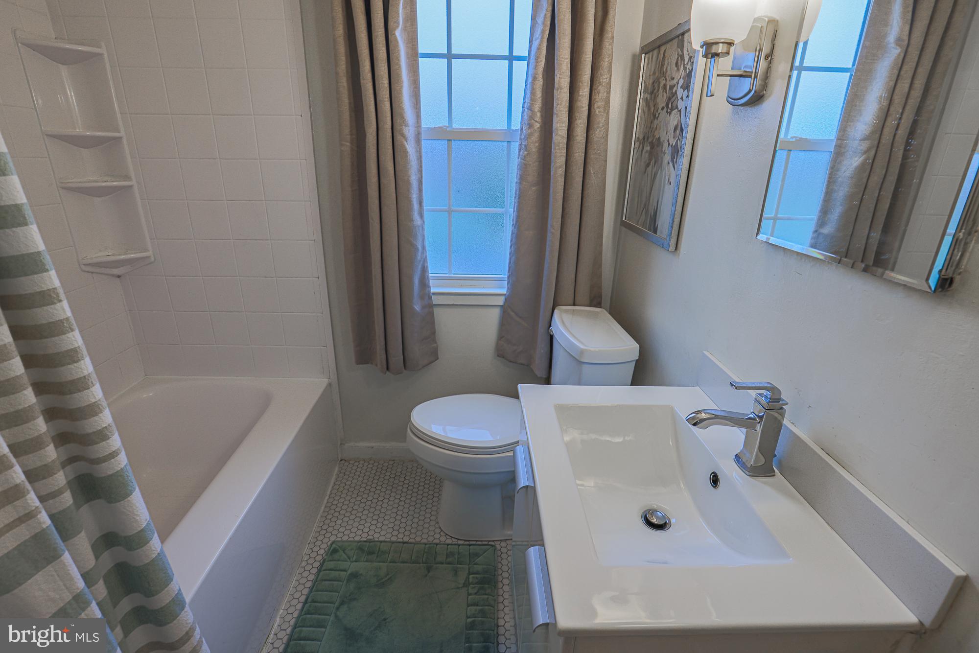 IDLEWOOD - Residential