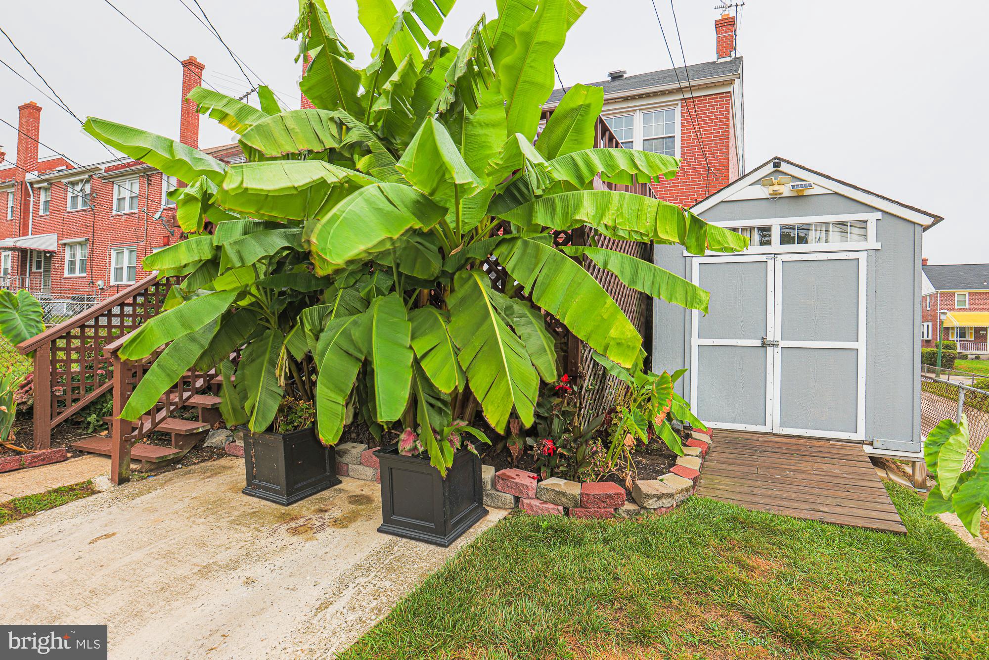 IDLEWOOD - Residential