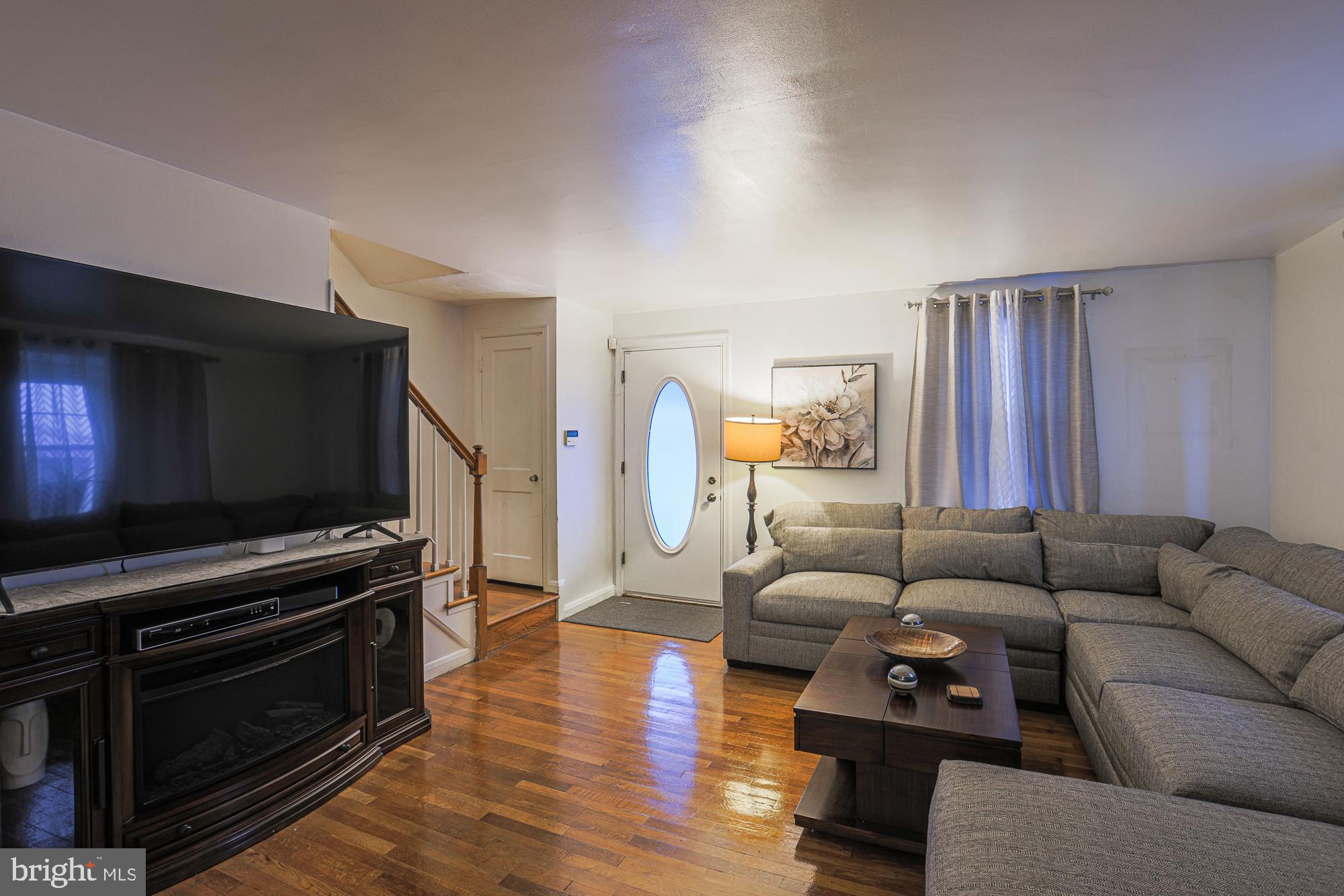 IDLEWOOD - Residential