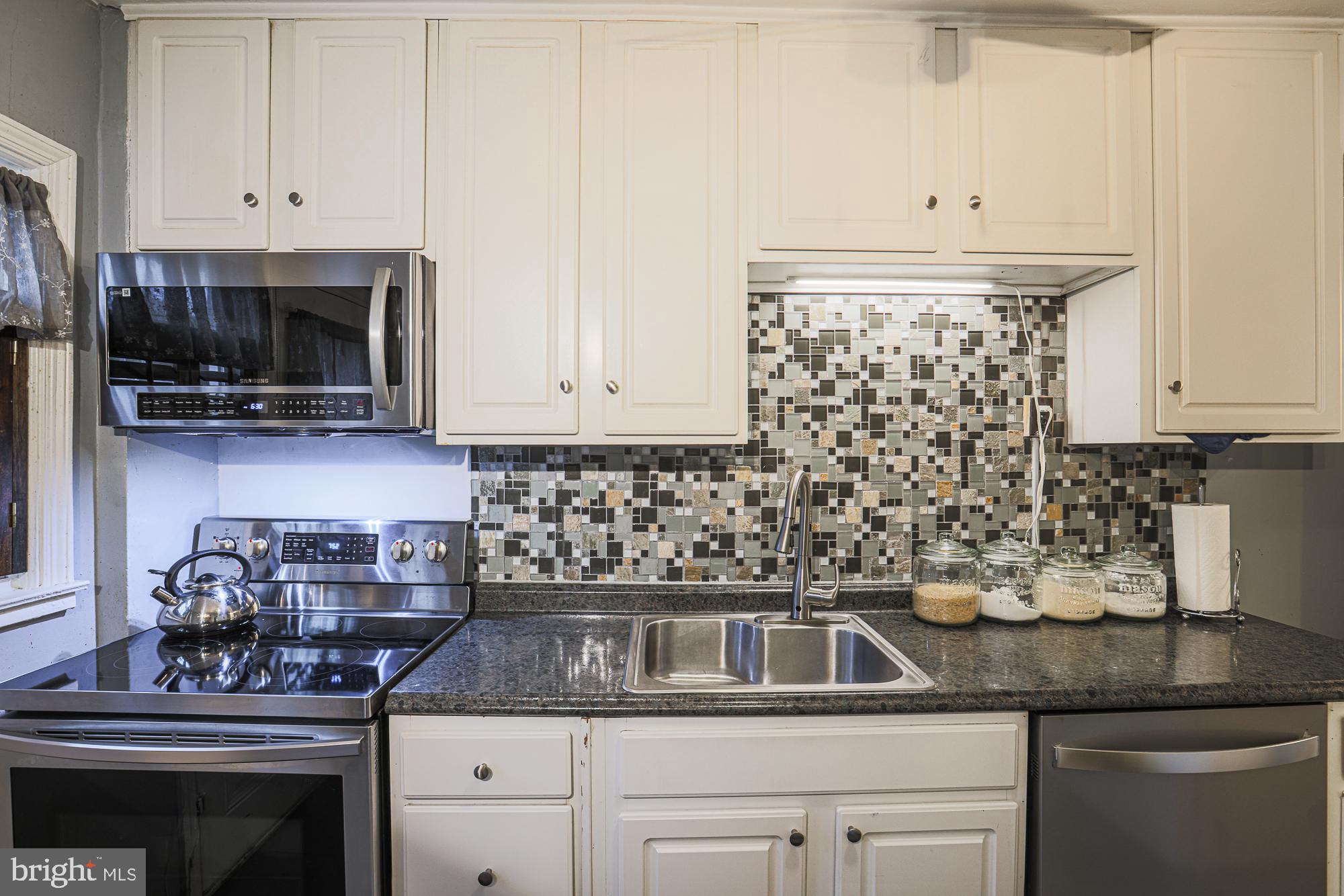 IDLEWOOD - Residential