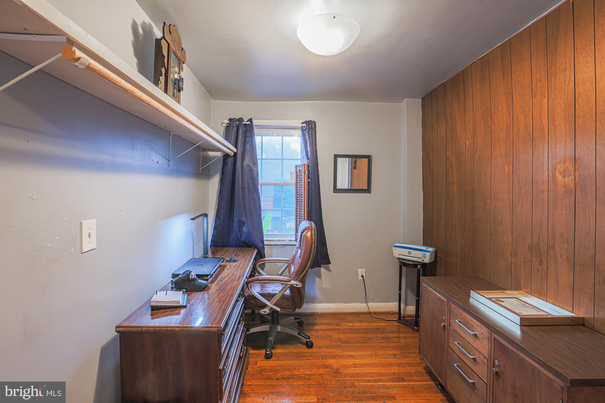 IDLEWOOD - Residential