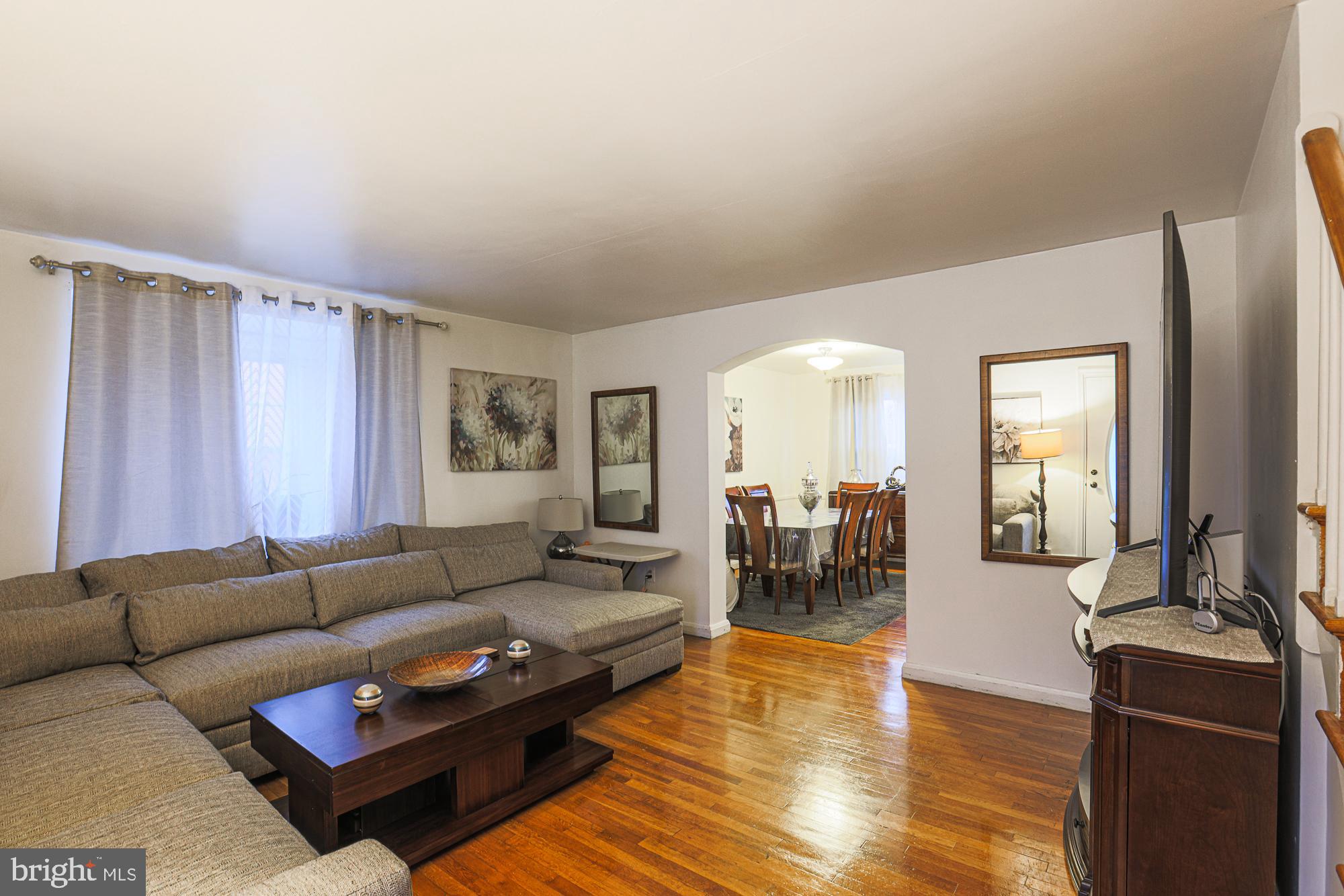 IDLEWOOD - Residential