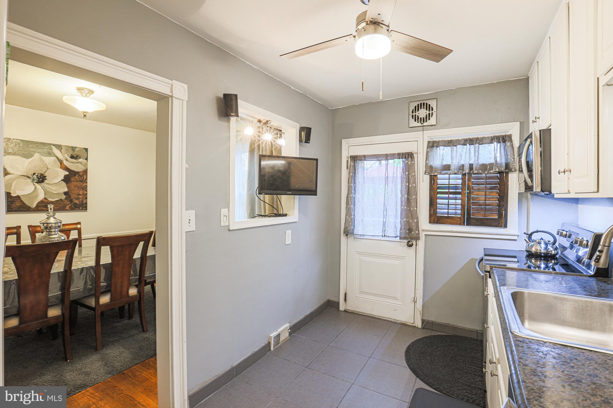 IDLEWOOD - Residential