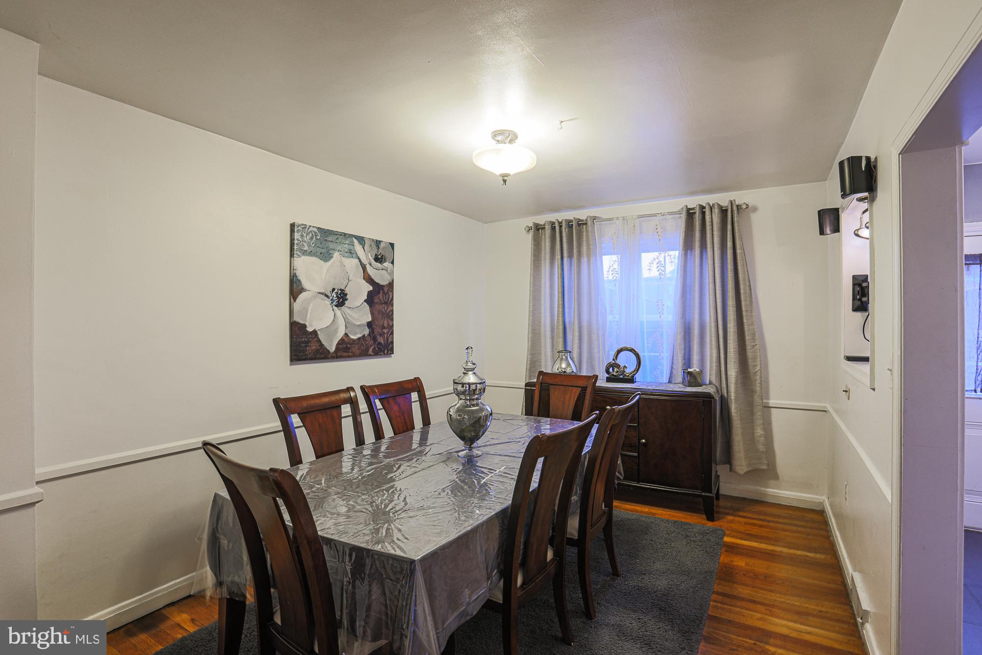 IDLEWOOD - Residential