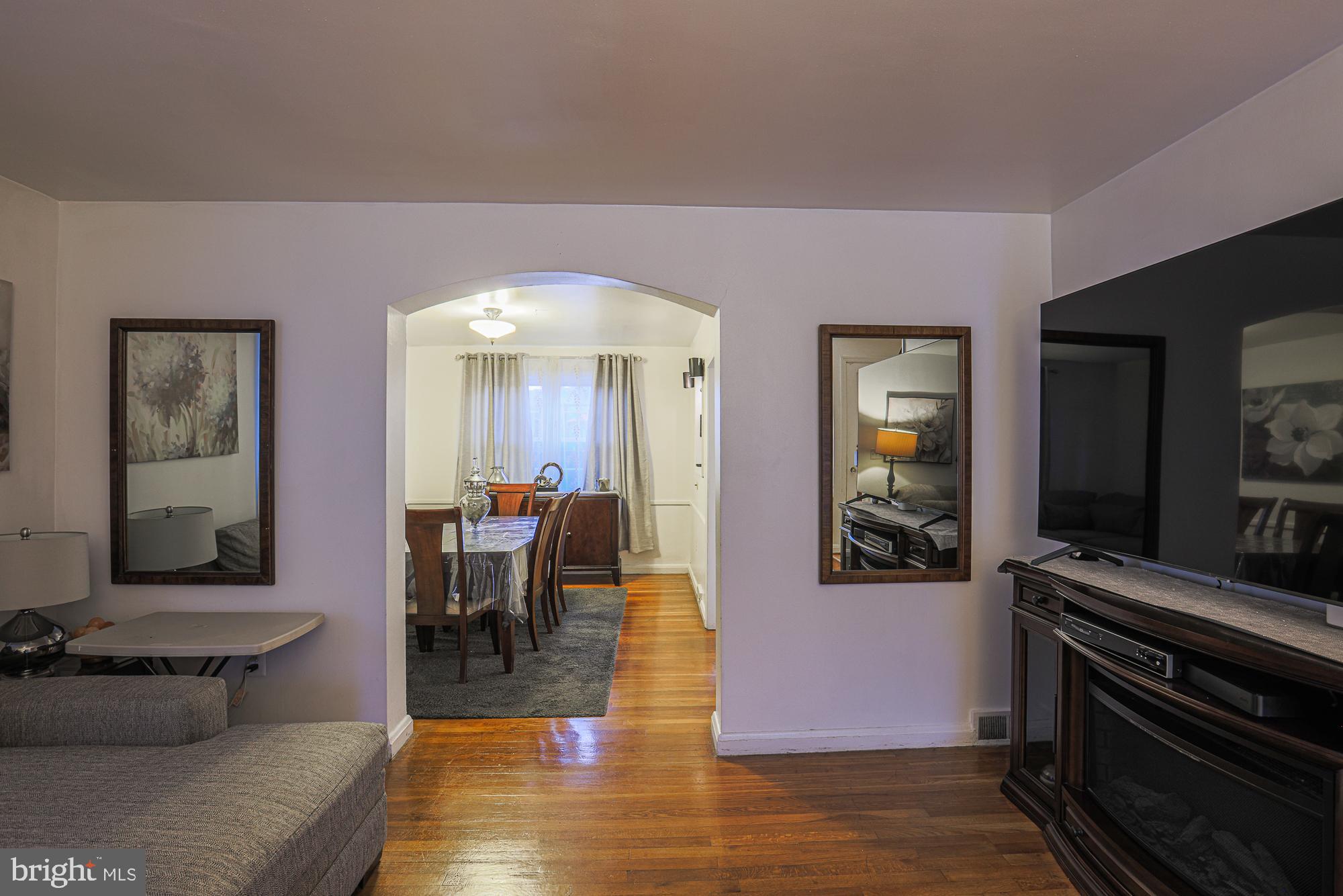 IDLEWOOD - Residential