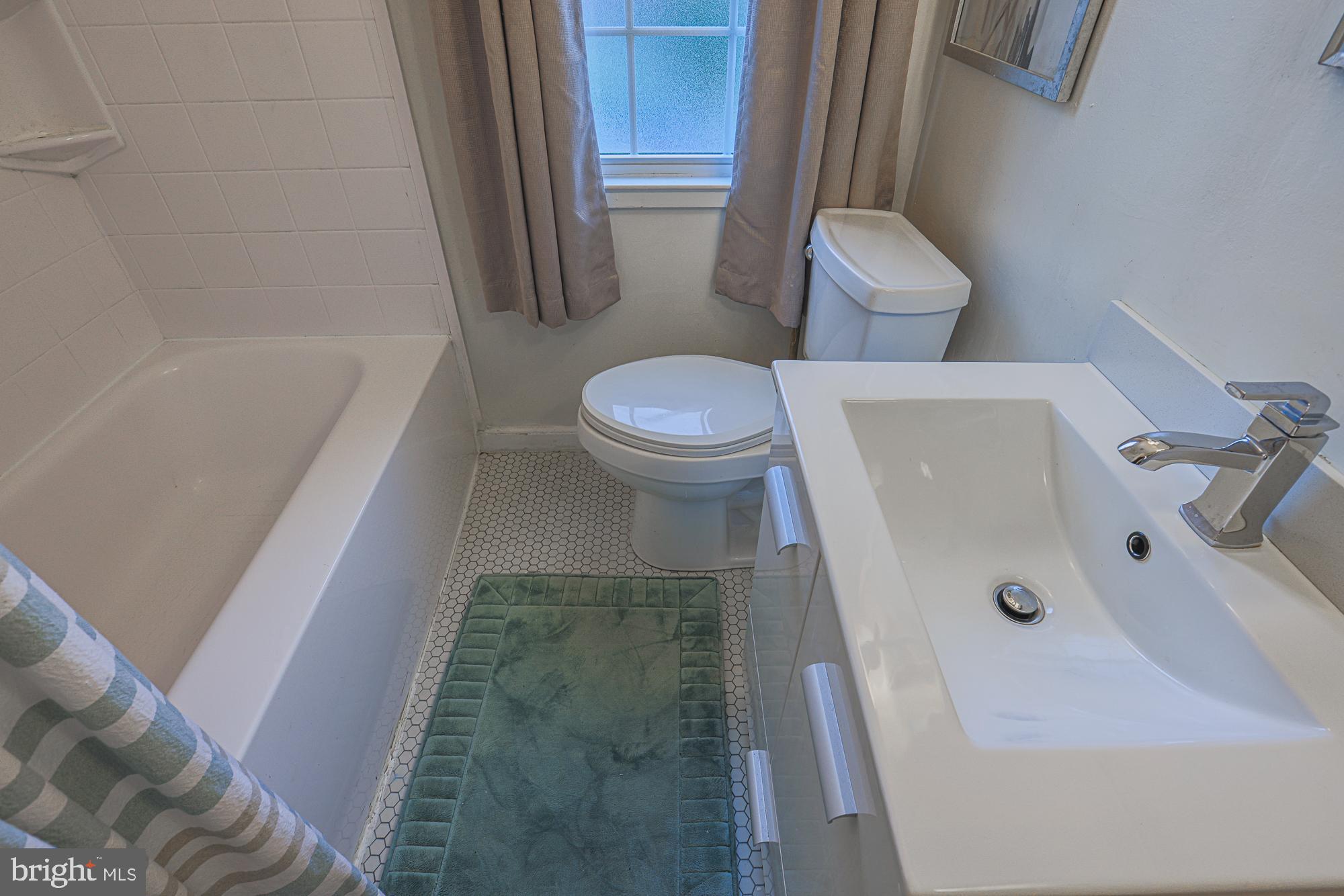 IDLEWOOD - Residential