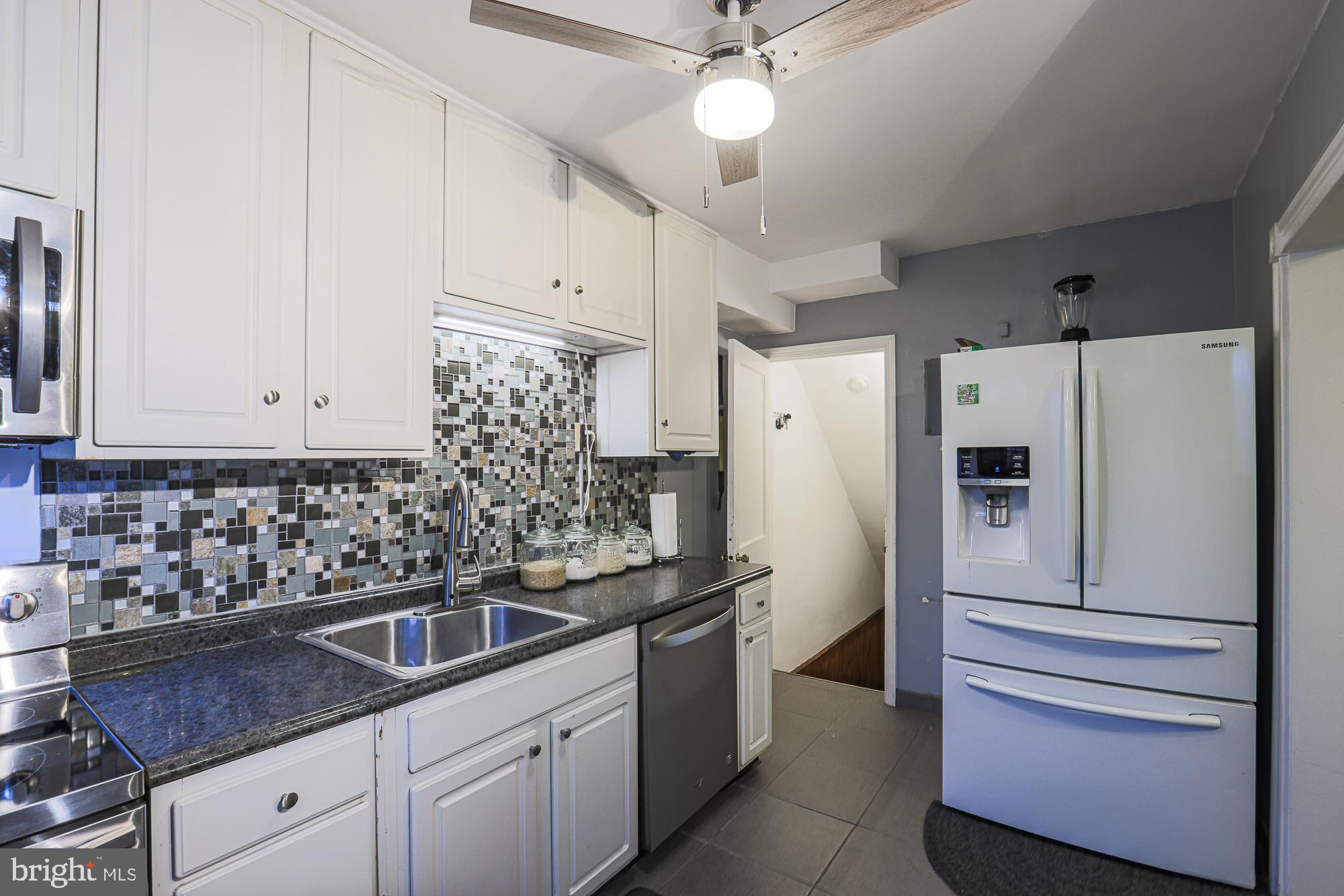 IDLEWOOD - Residential