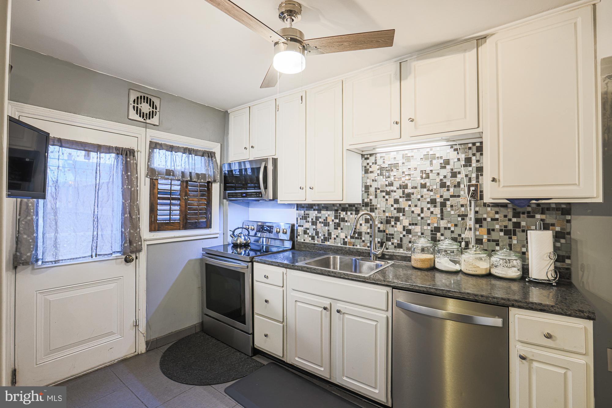 IDLEWOOD - Residential