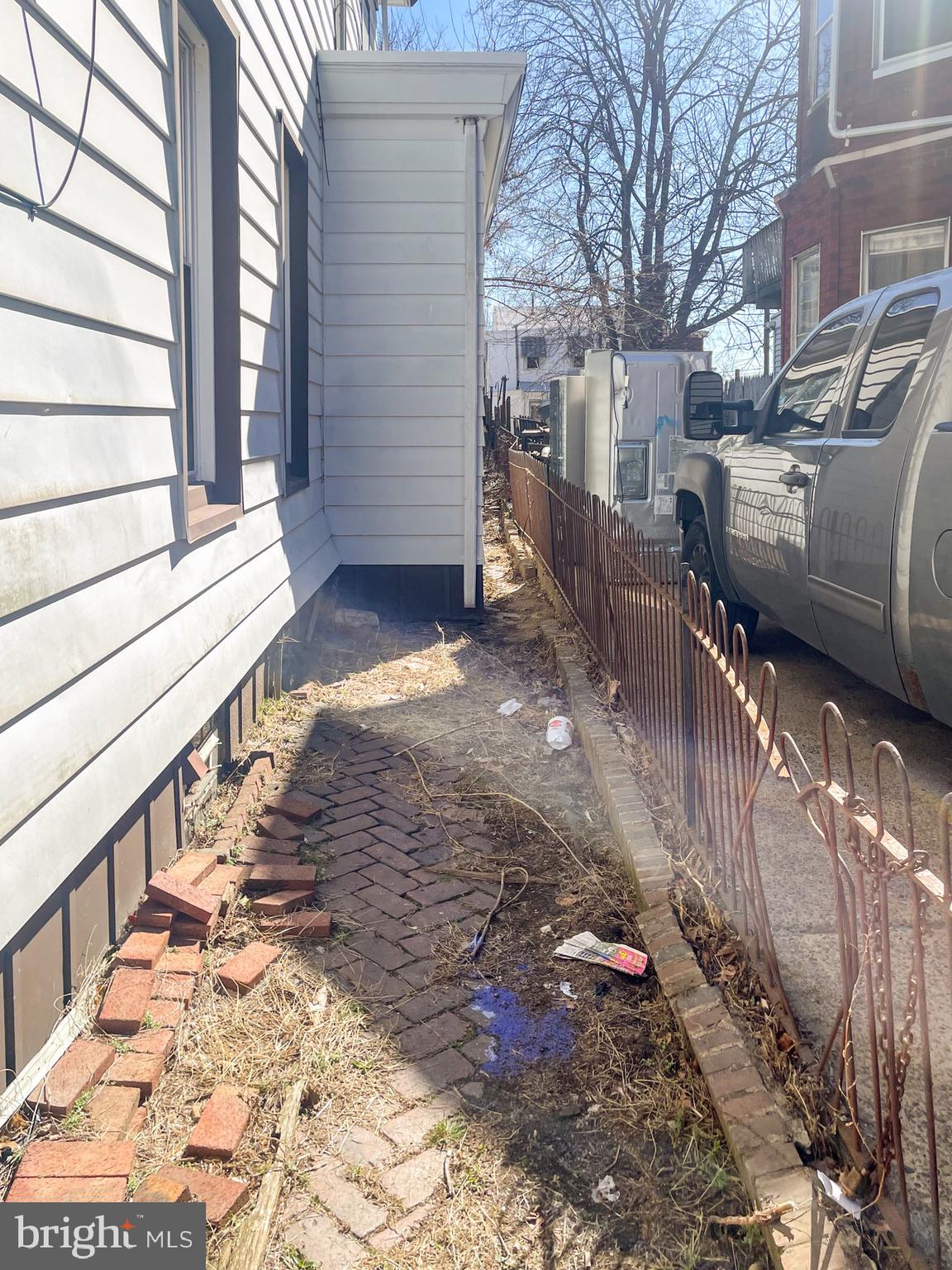 FRANKFORD - Residential Income