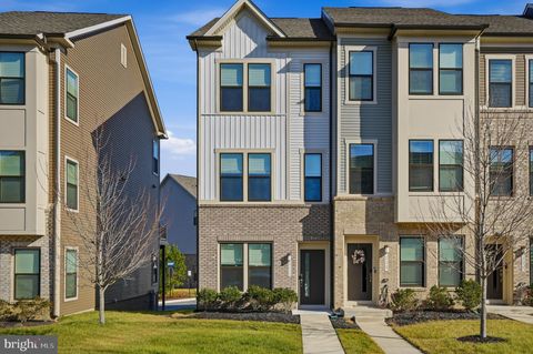 211 NARROWLEAF WAY LAUREL MD 20724