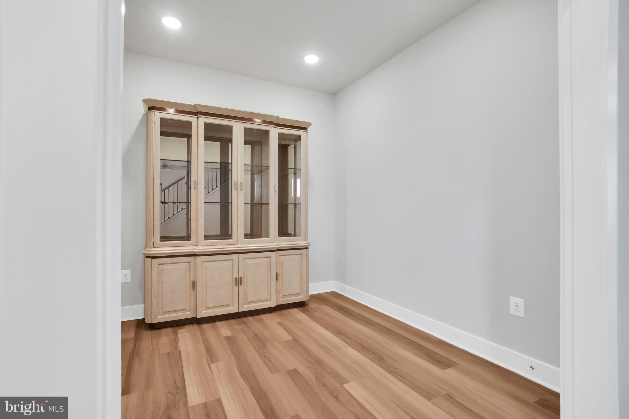 MAPLE LAWN - Residential