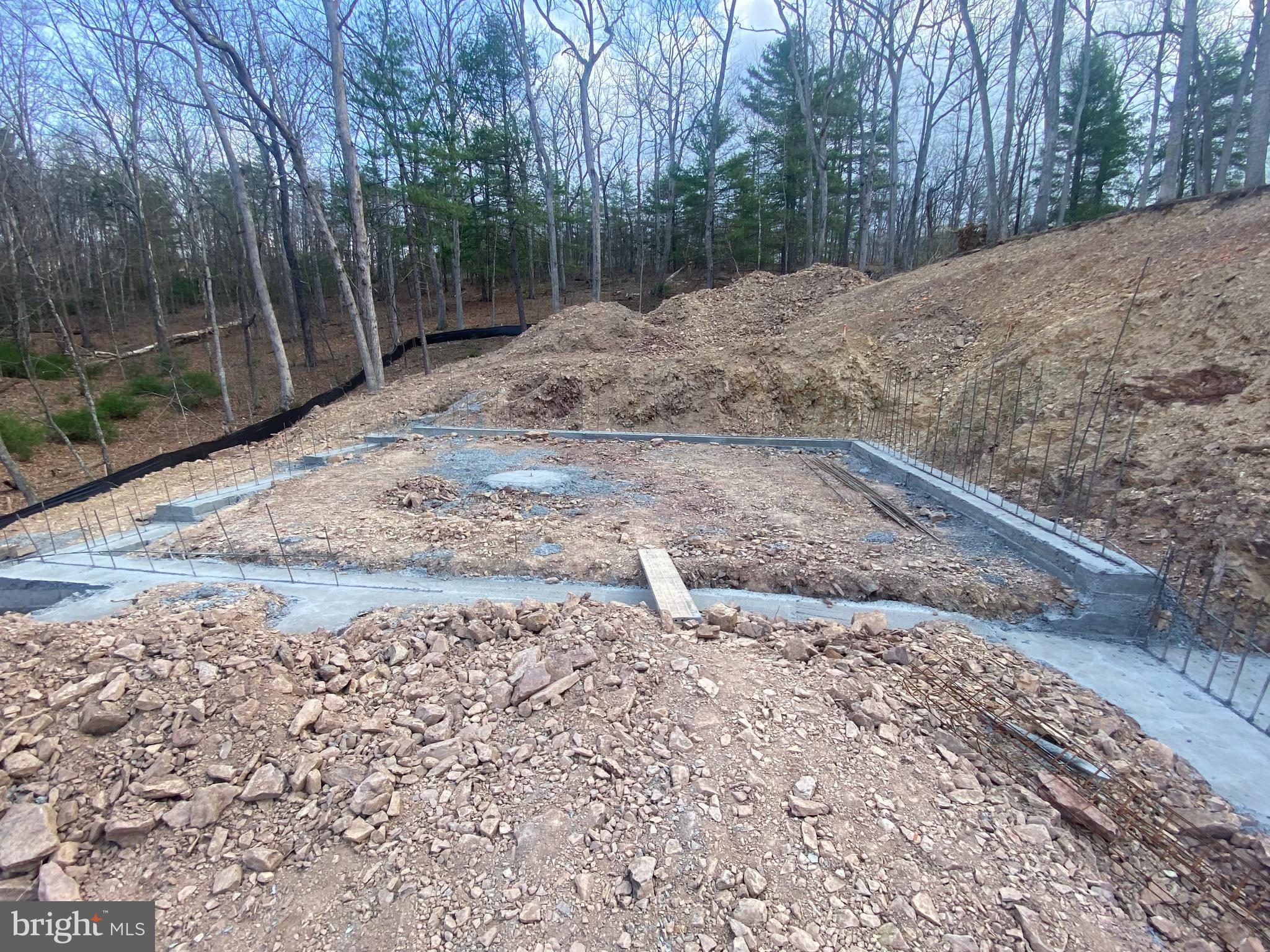 LAKE HOLIDAY ESTATES - Residential