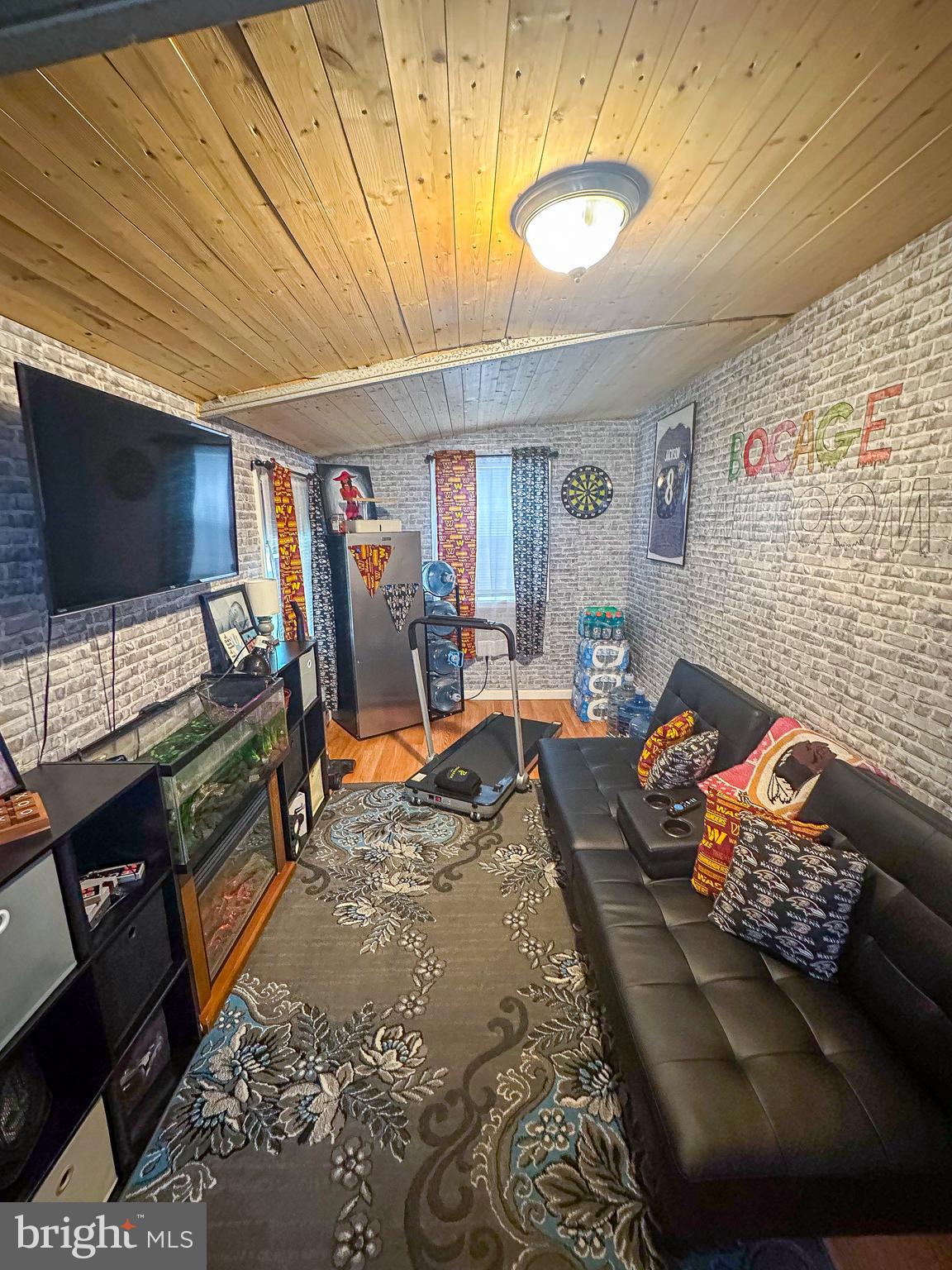 WILLIAMS ESTATES - Residential