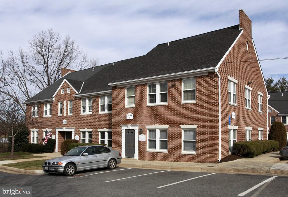 2104 GALLOWS ROAD A A