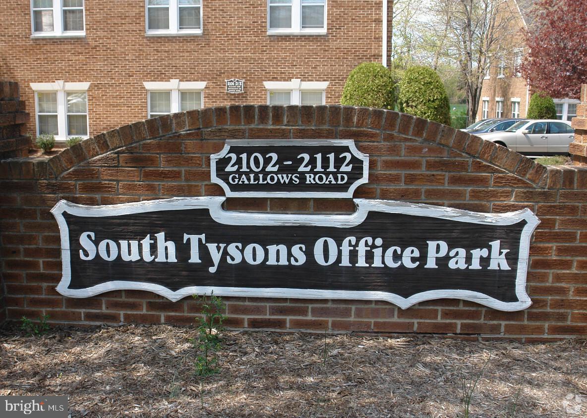 2104 GALLOWS ROAD A A