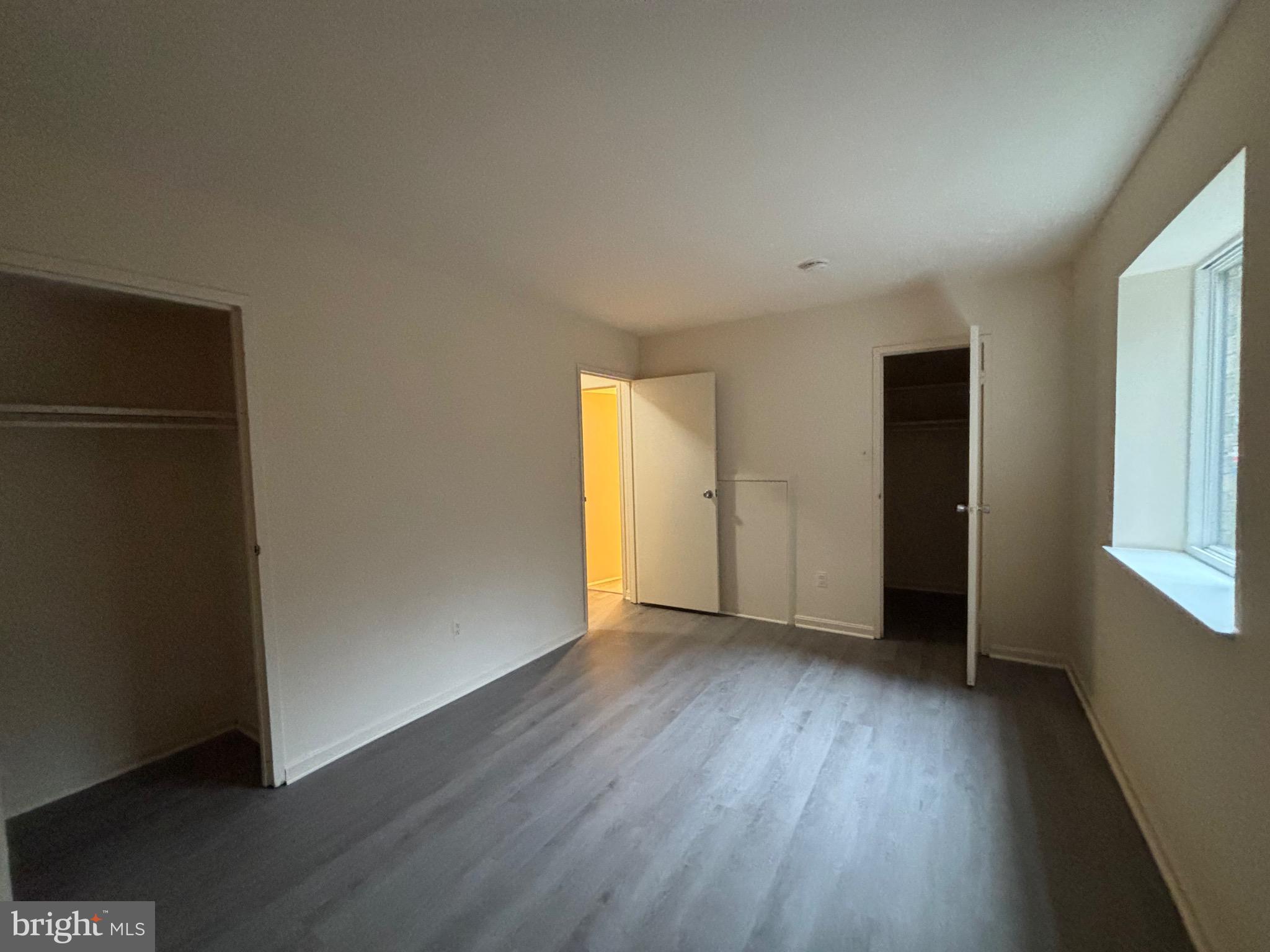 LANDMARK - Residential Lease