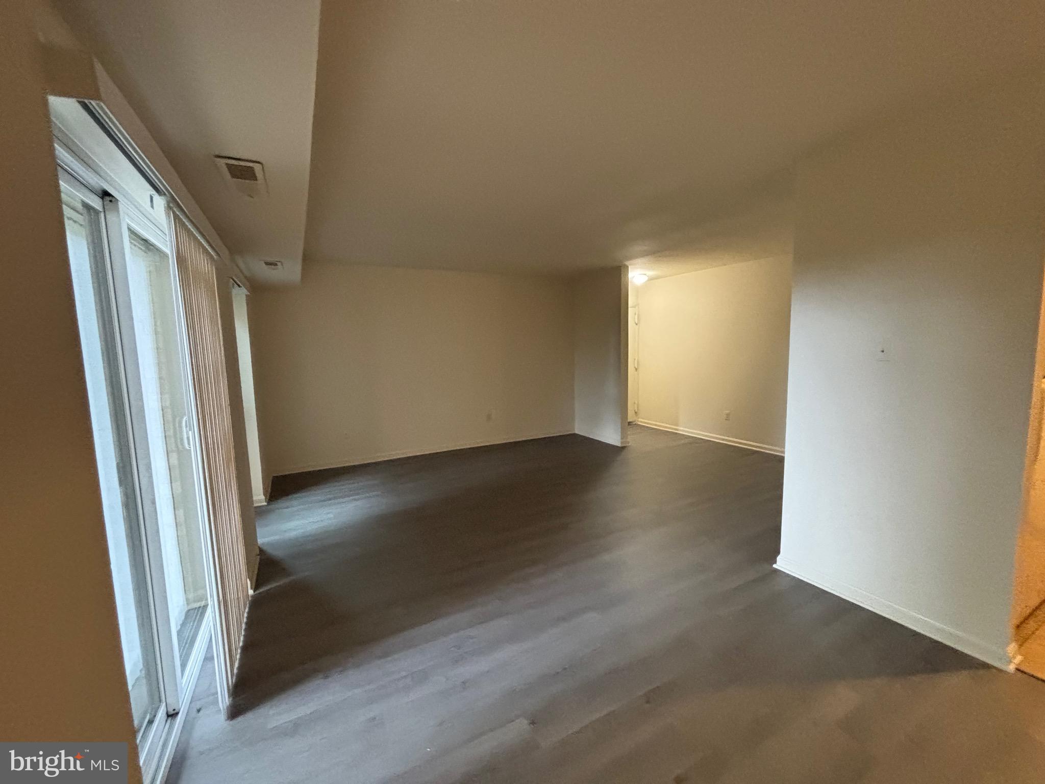 LANDMARK - Residential Lease