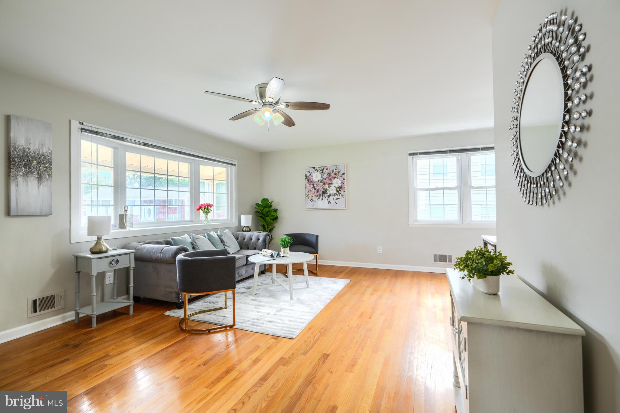 10 GLENWEST COURT