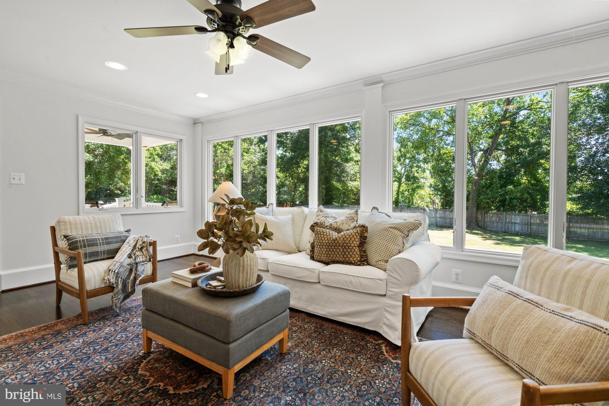 WAYNEWOOD - Residential