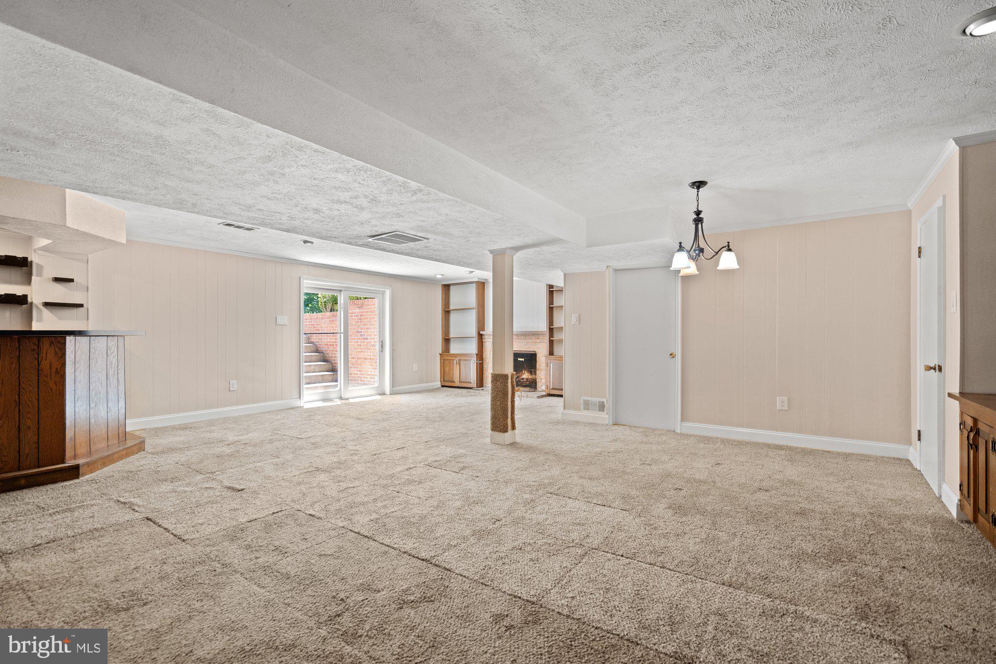 WAYNEWOOD - Residential