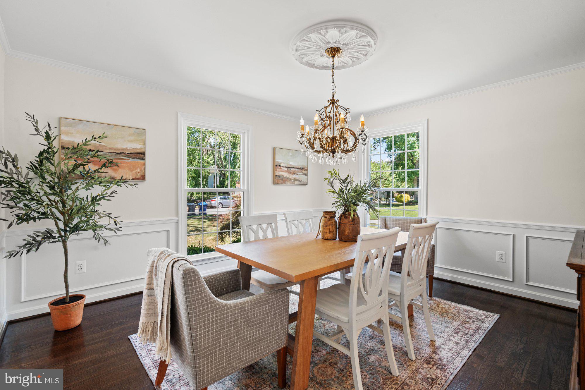 WAYNEWOOD - Residential