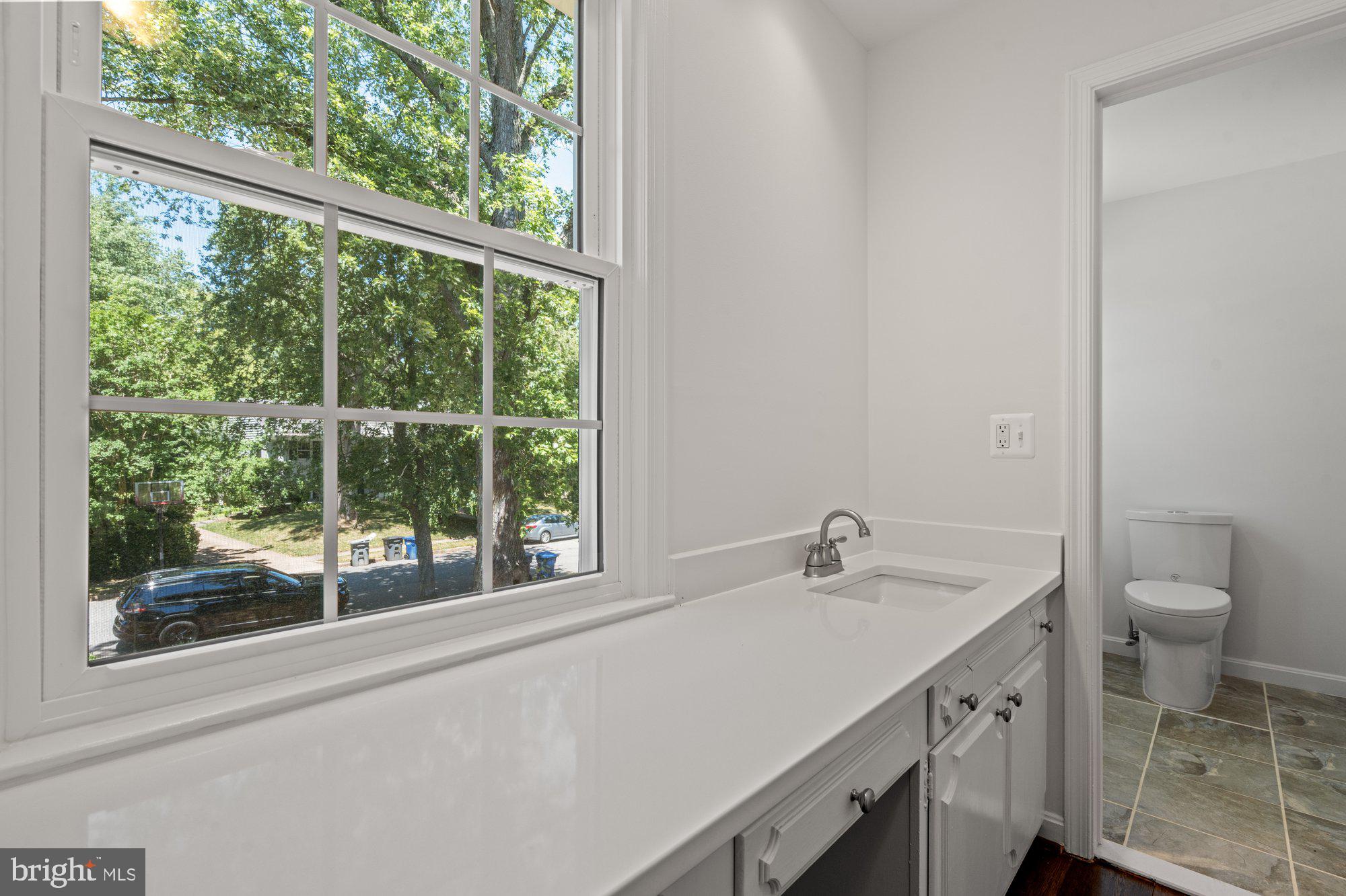 WAYNEWOOD - Residential