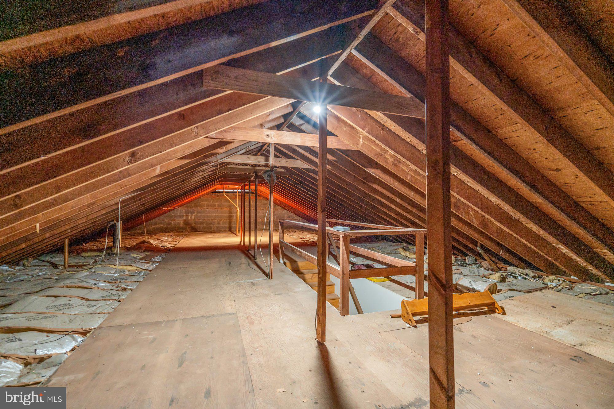 WAYNEWOOD - Residential