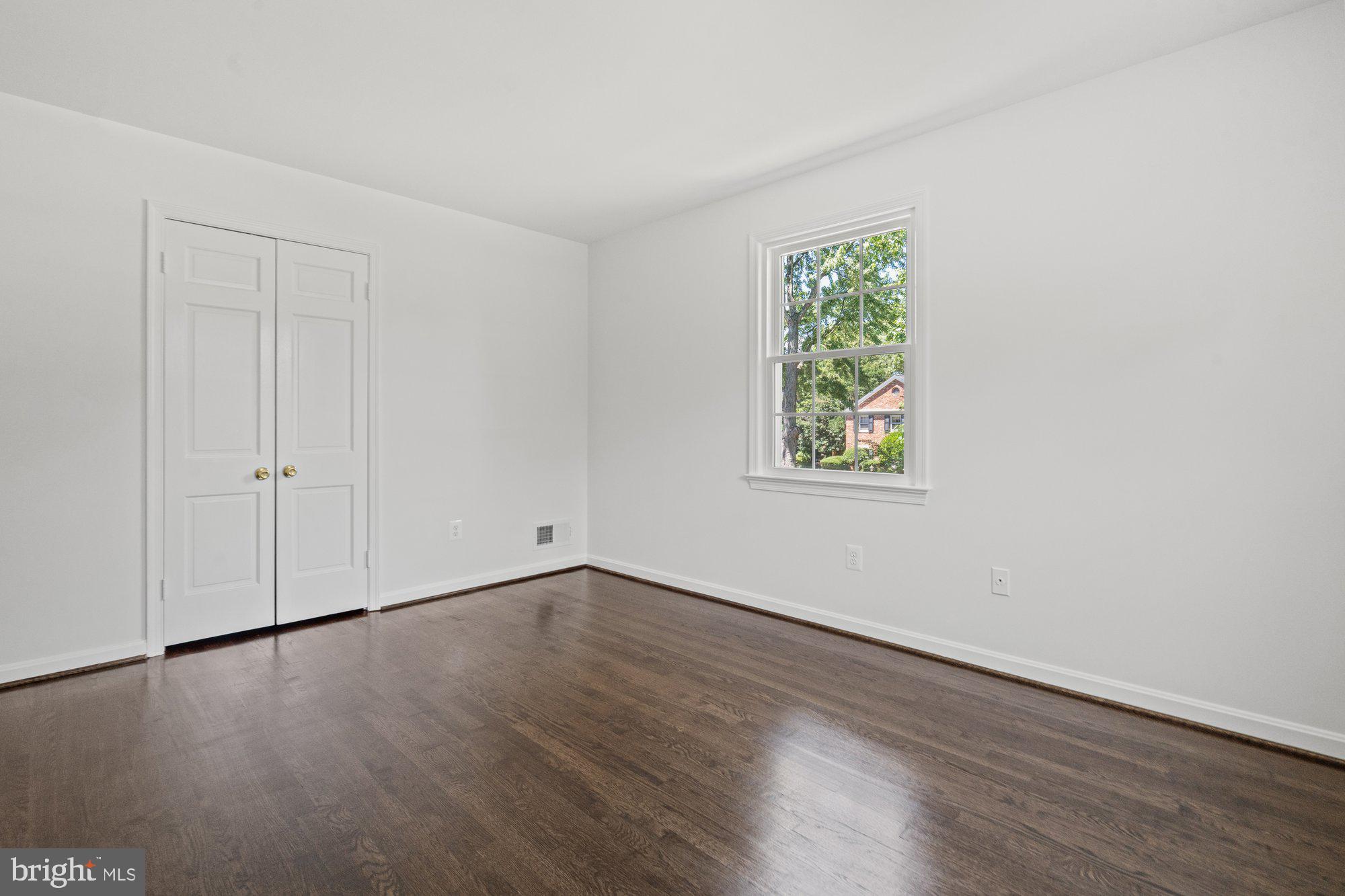 WAYNEWOOD - Residential