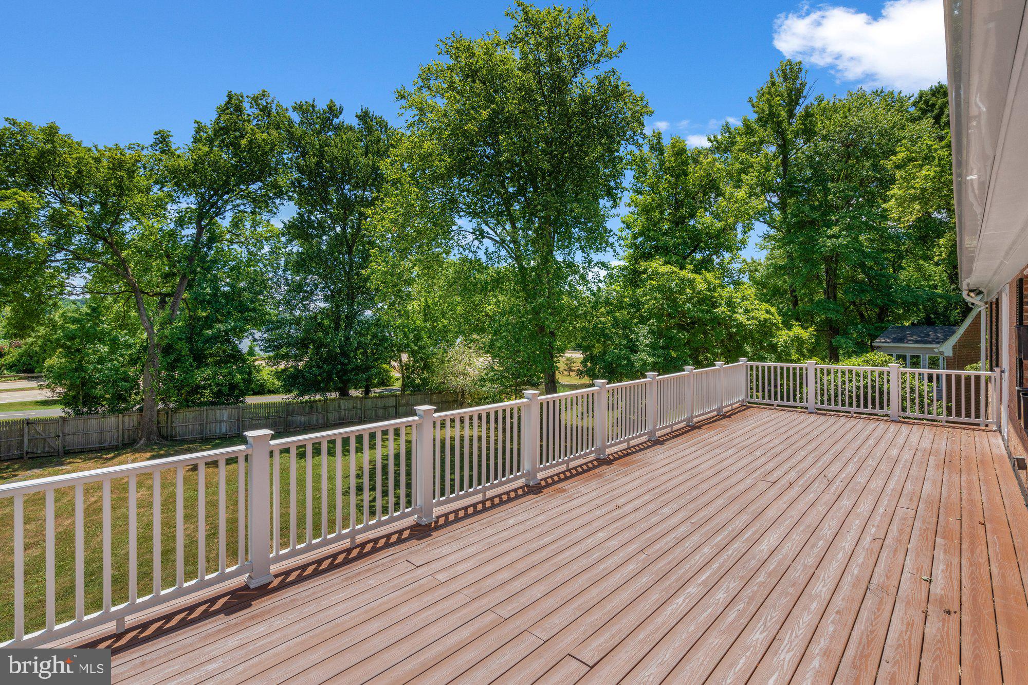 WAYNEWOOD - Residential